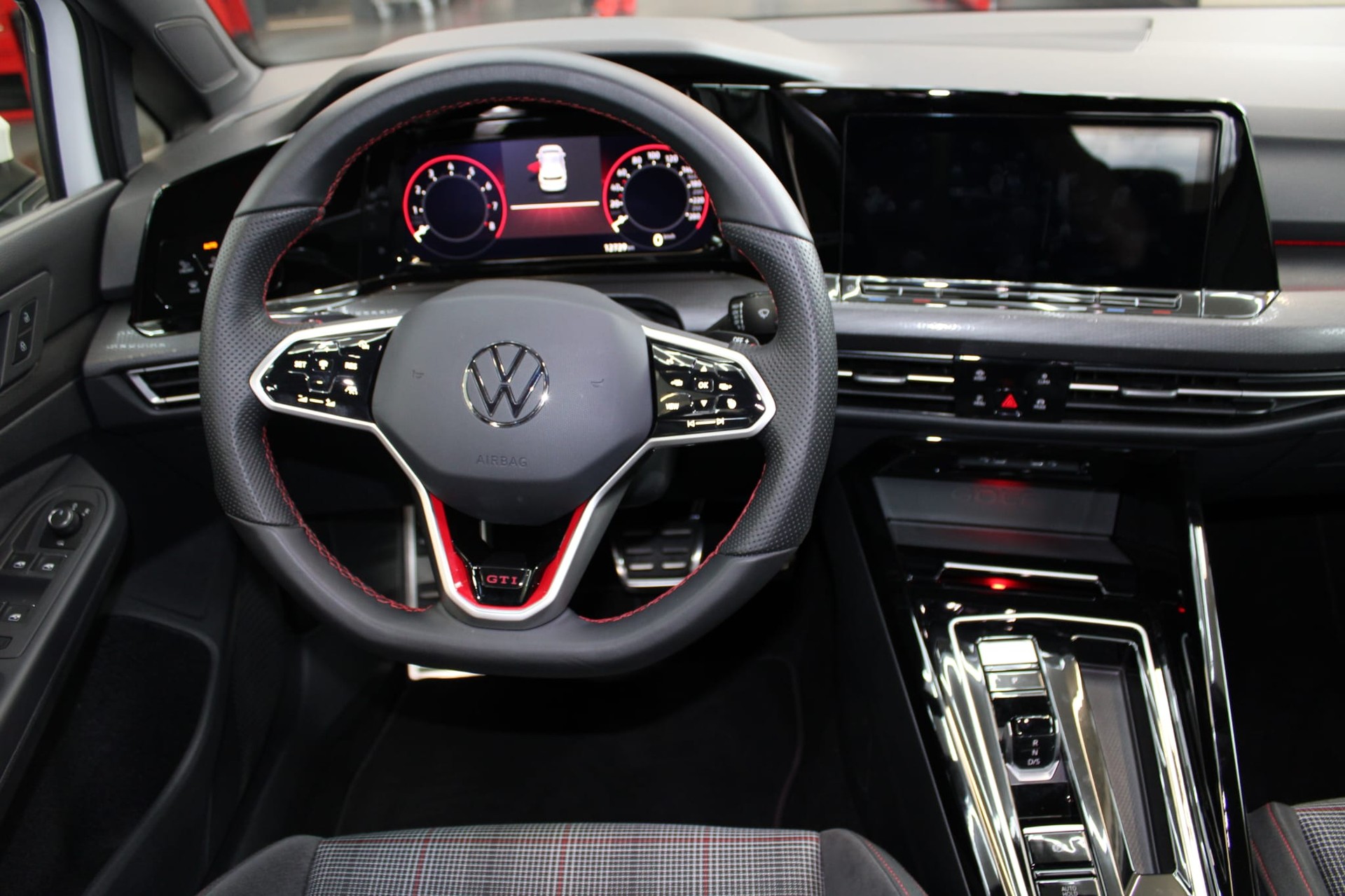VW Golf 2.0 TSI GTI DSG-image-5