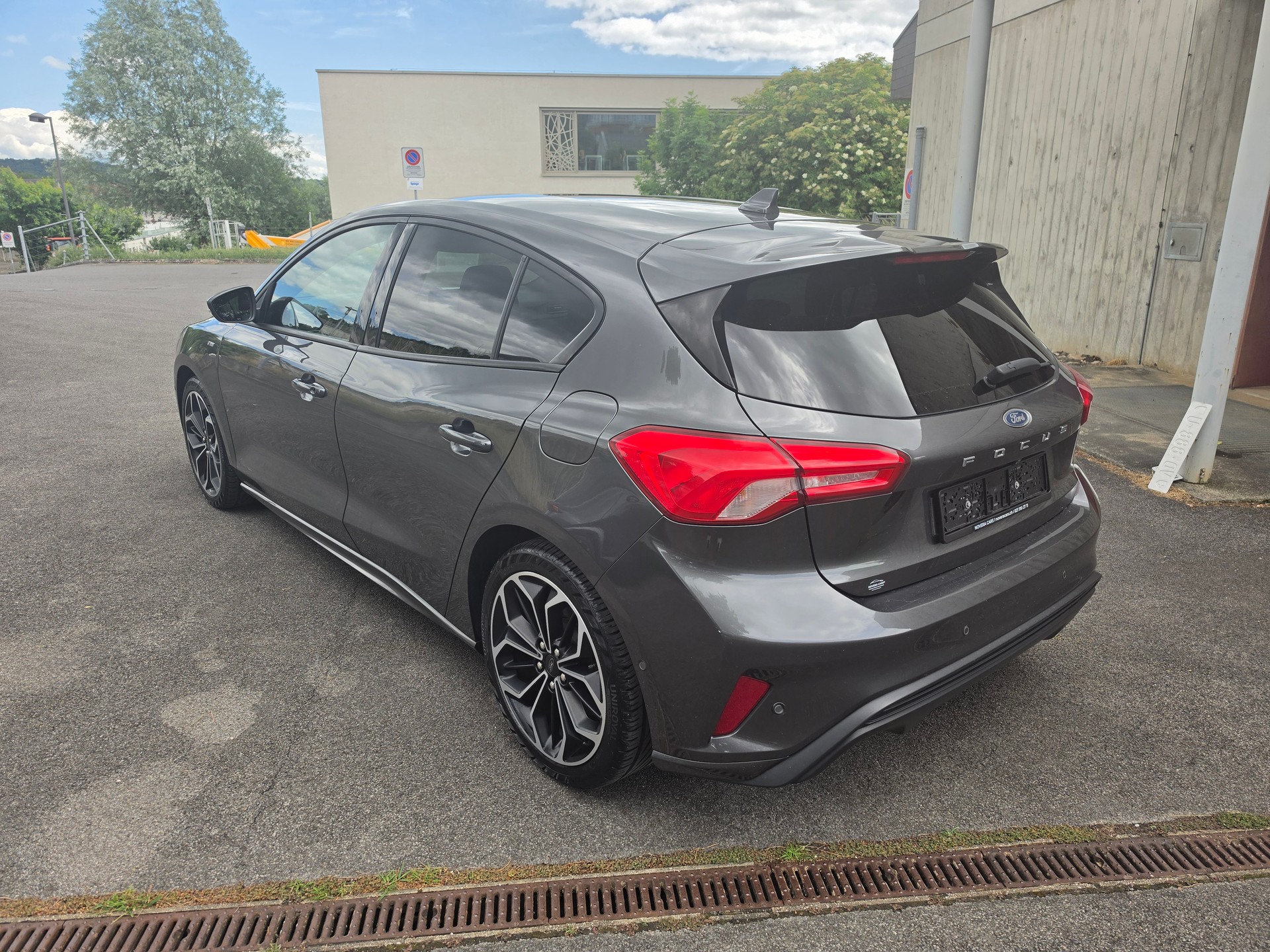 FORD Focus 1.5 SCTi ST Line Automatic-image-6