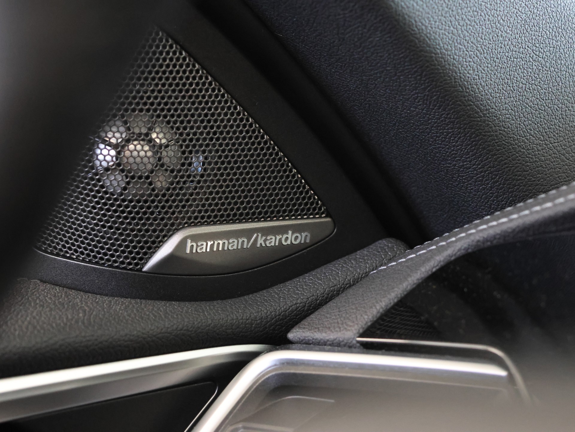 BMW M440i xDrive 48V Cabriolet M Sport PRO Steptronic *BMW Laser*Harman/Kardon*Lenkradheizung*Nackenheizung*-image-32