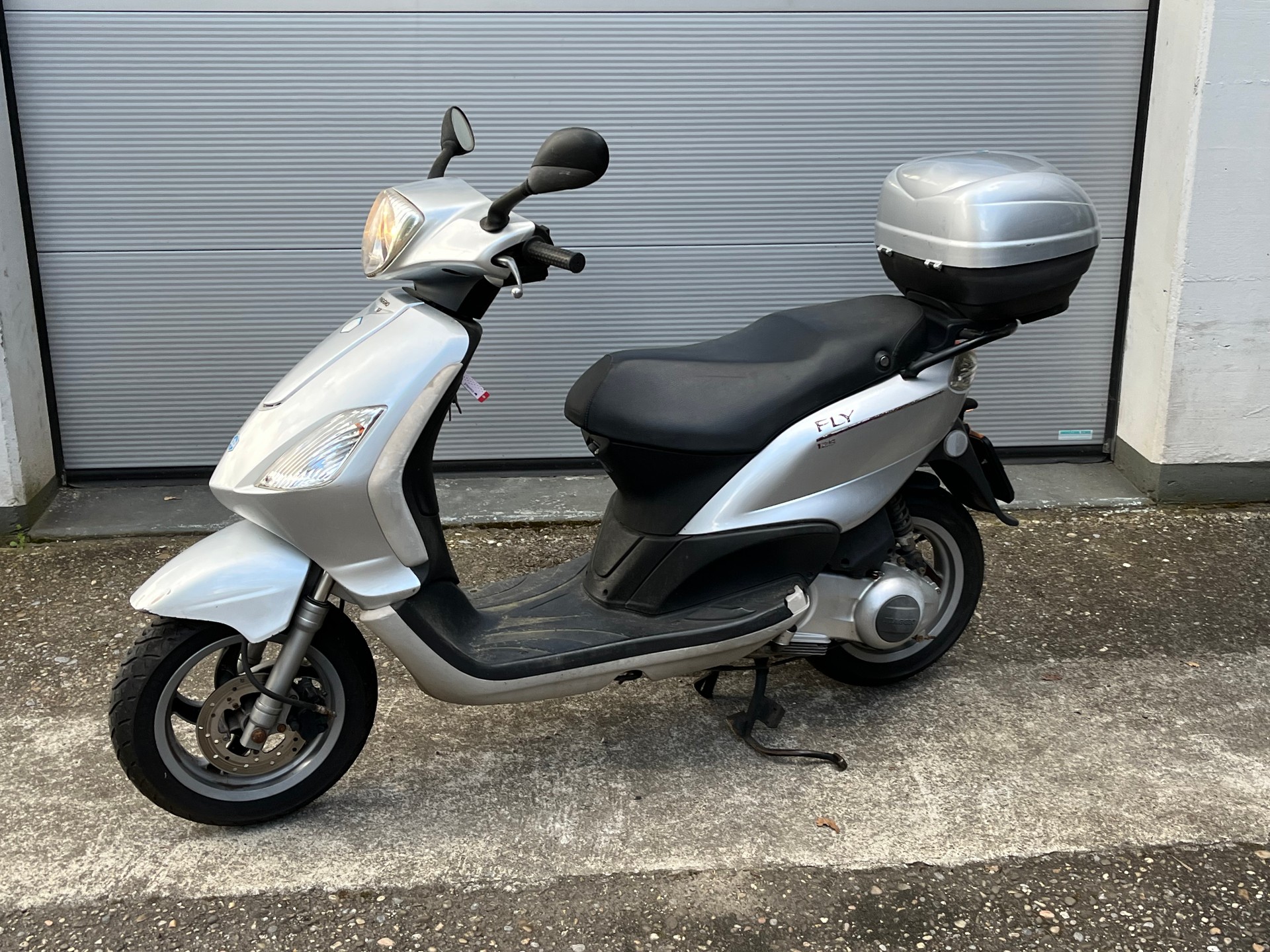 PIAGGIO Fly 125 4-T-showroom-element-3