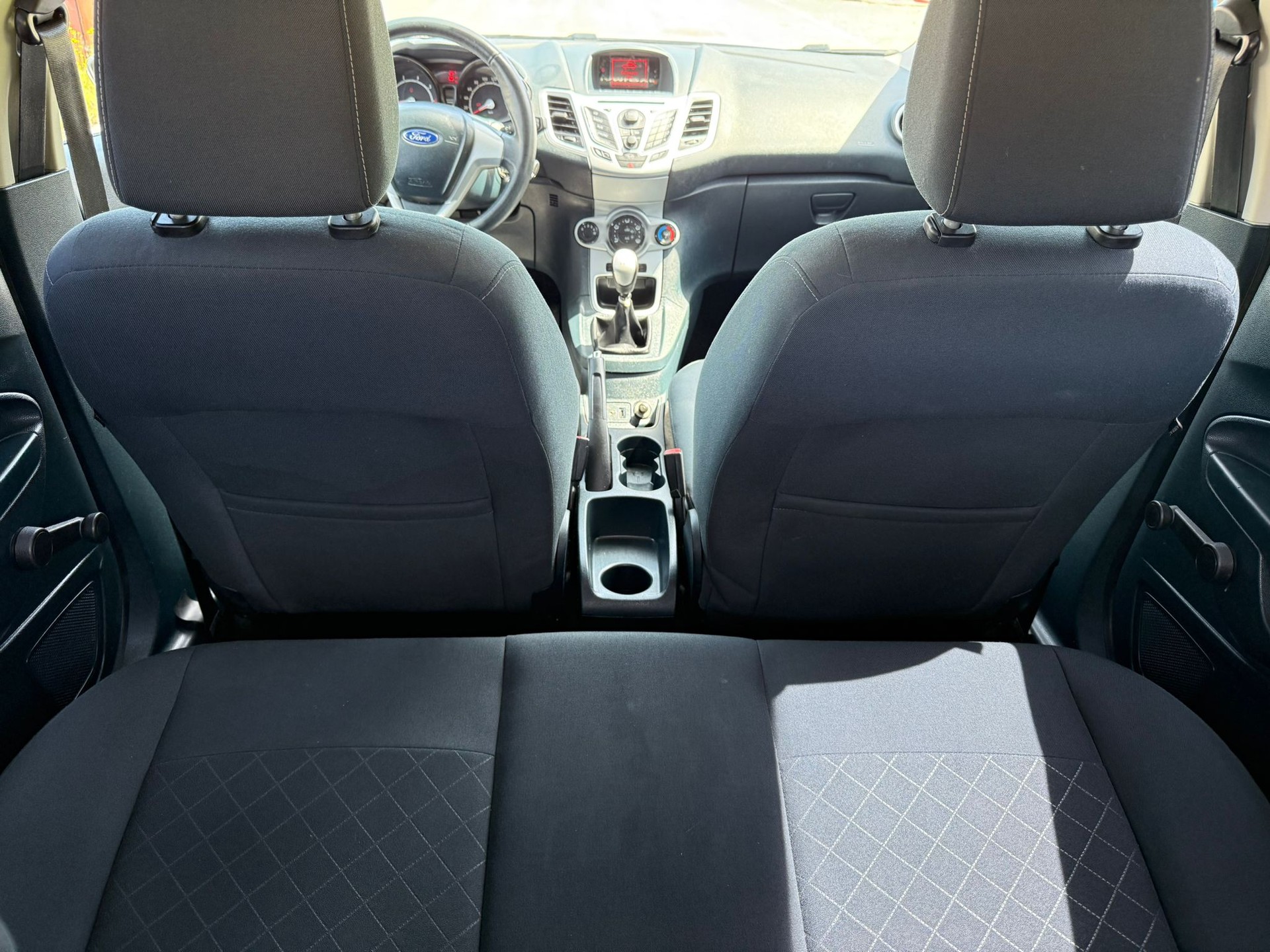 FORD Fiesta 1.4 16V Trend-image-13