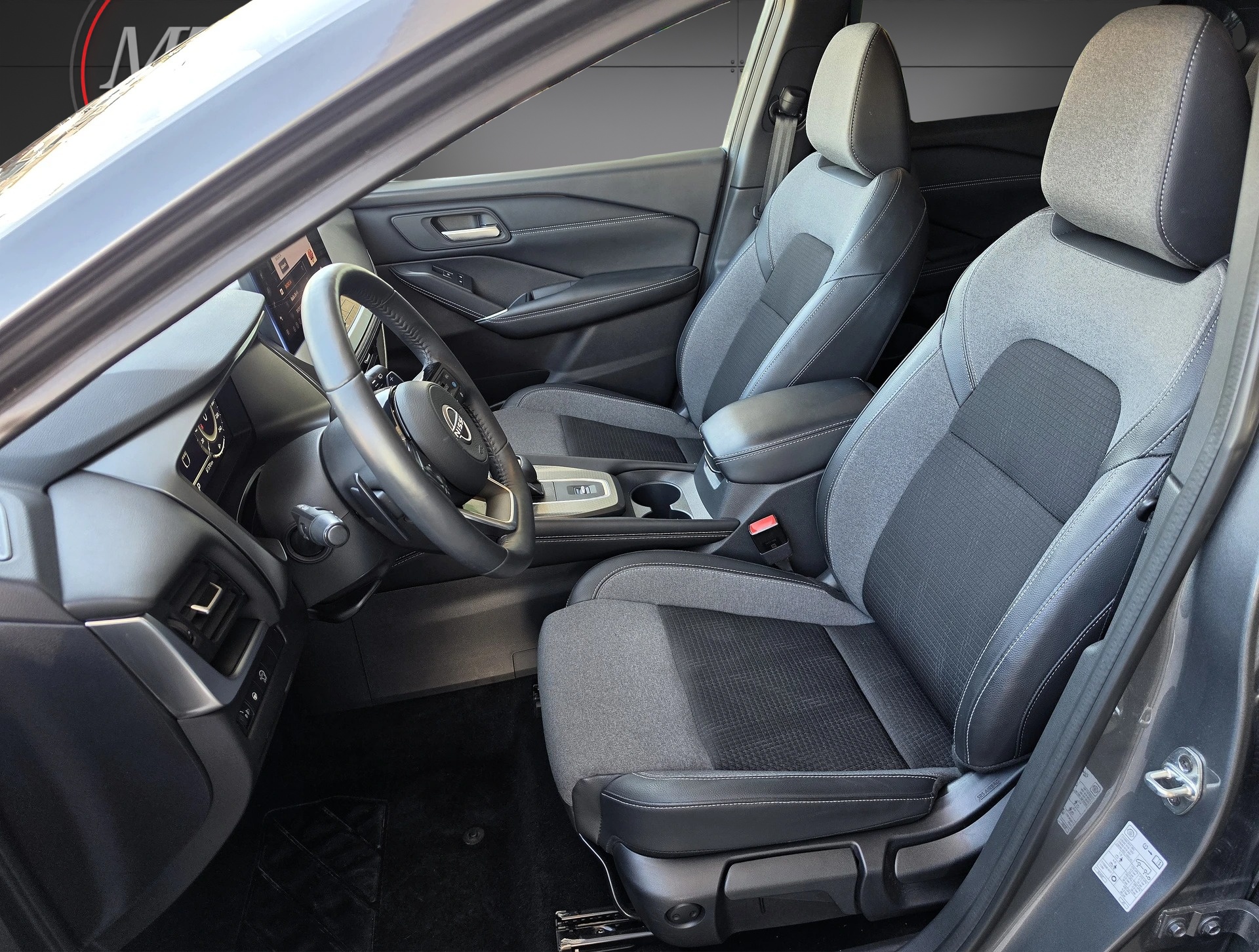 NISSAN Qashqai 1.3 DIG-T MHEV N-Connecta Xtronic-image-6
