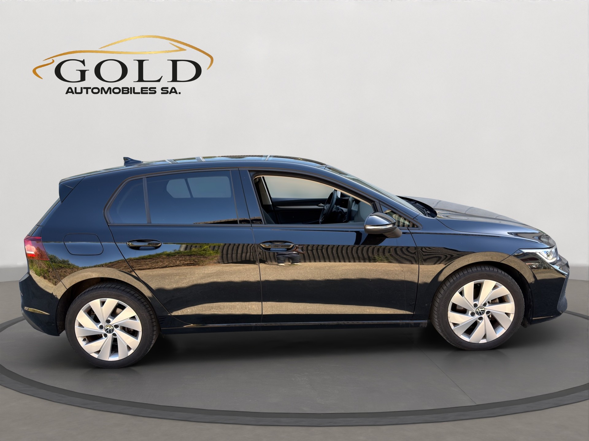 VW Golf 1.5 e TSI mHEV Life DSG-image-12