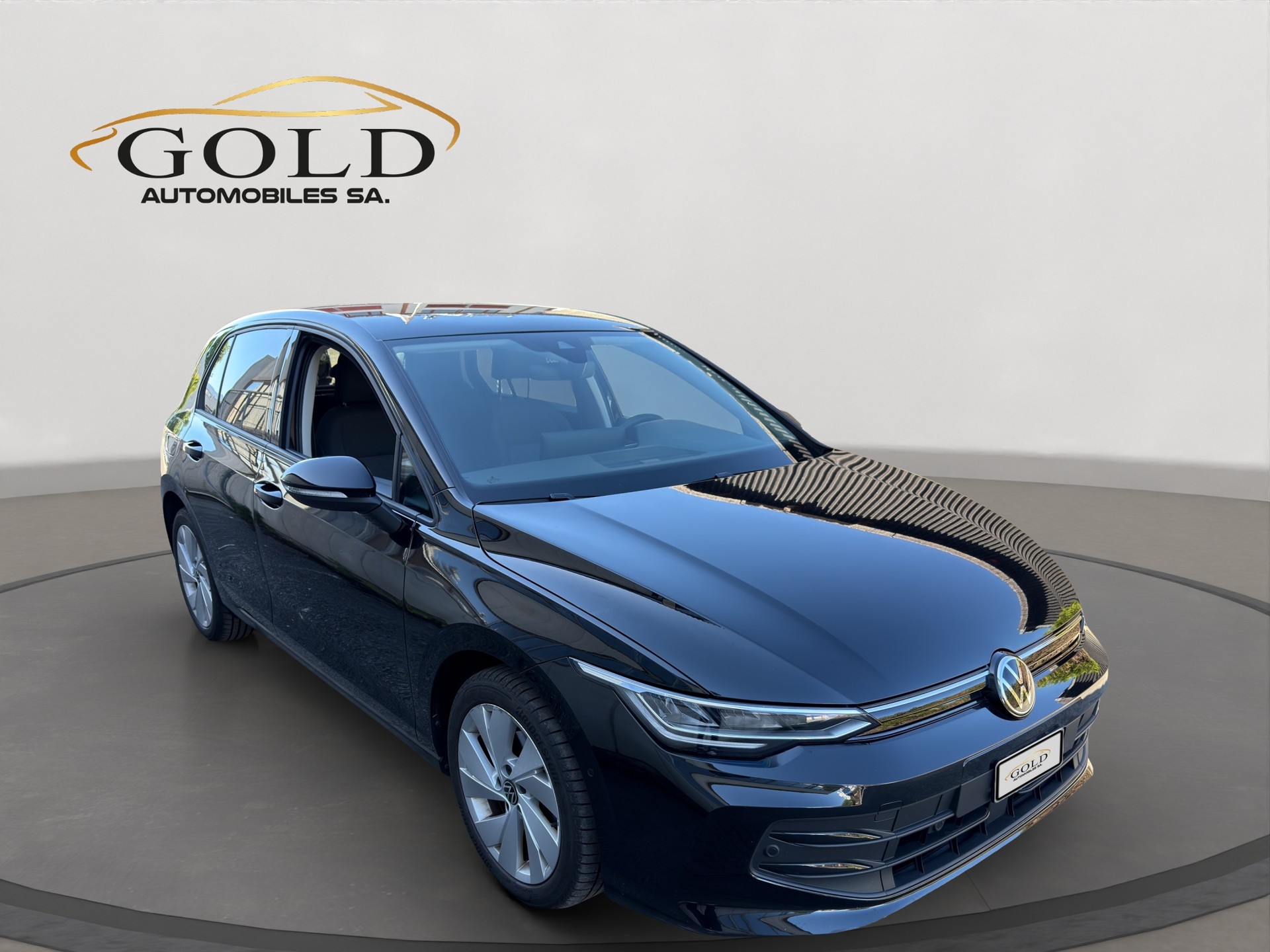 VW Golf 1.5 e TSI mHEV Life DSG-image-9