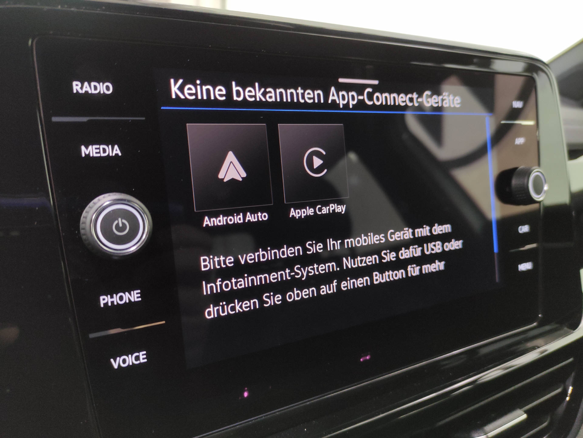 VW T-Roc 2.0 TSI R-Line Black-Style DSG 4motion-image-6