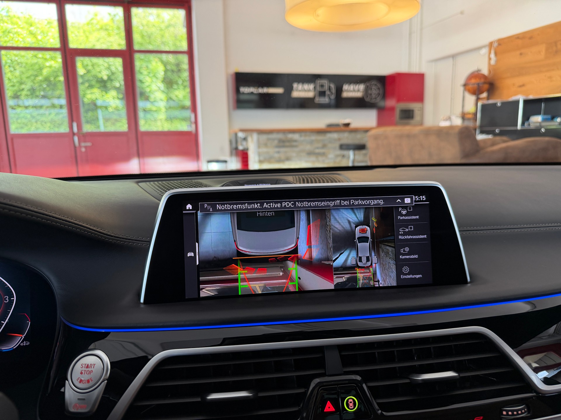 BMW 750i xDrive Steptronic-image-24