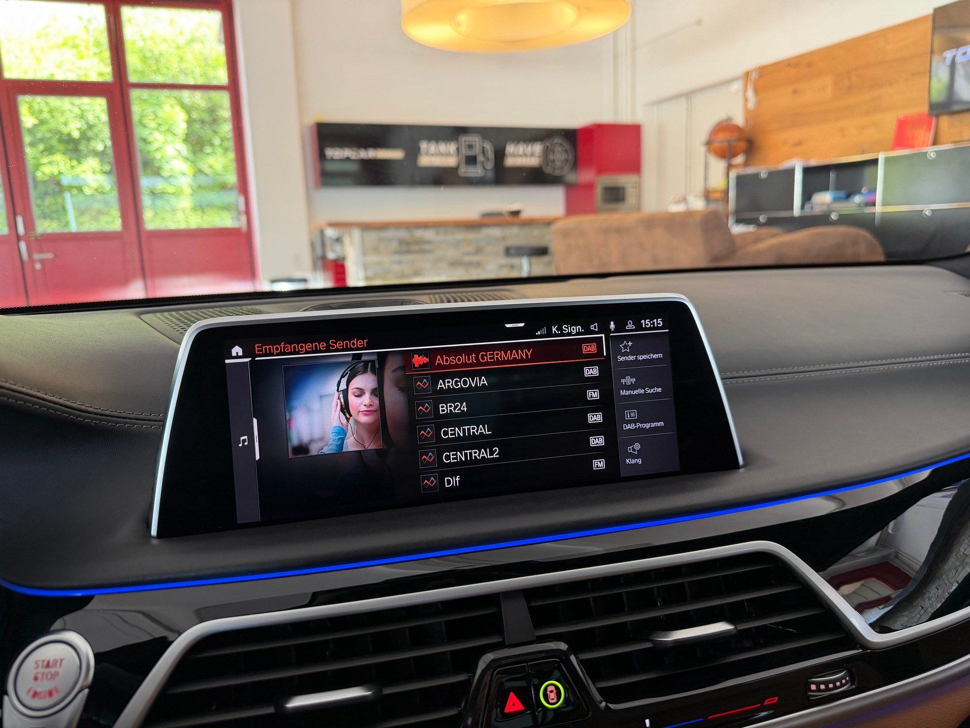 BMW 750i xDrive Steptronic-image-25