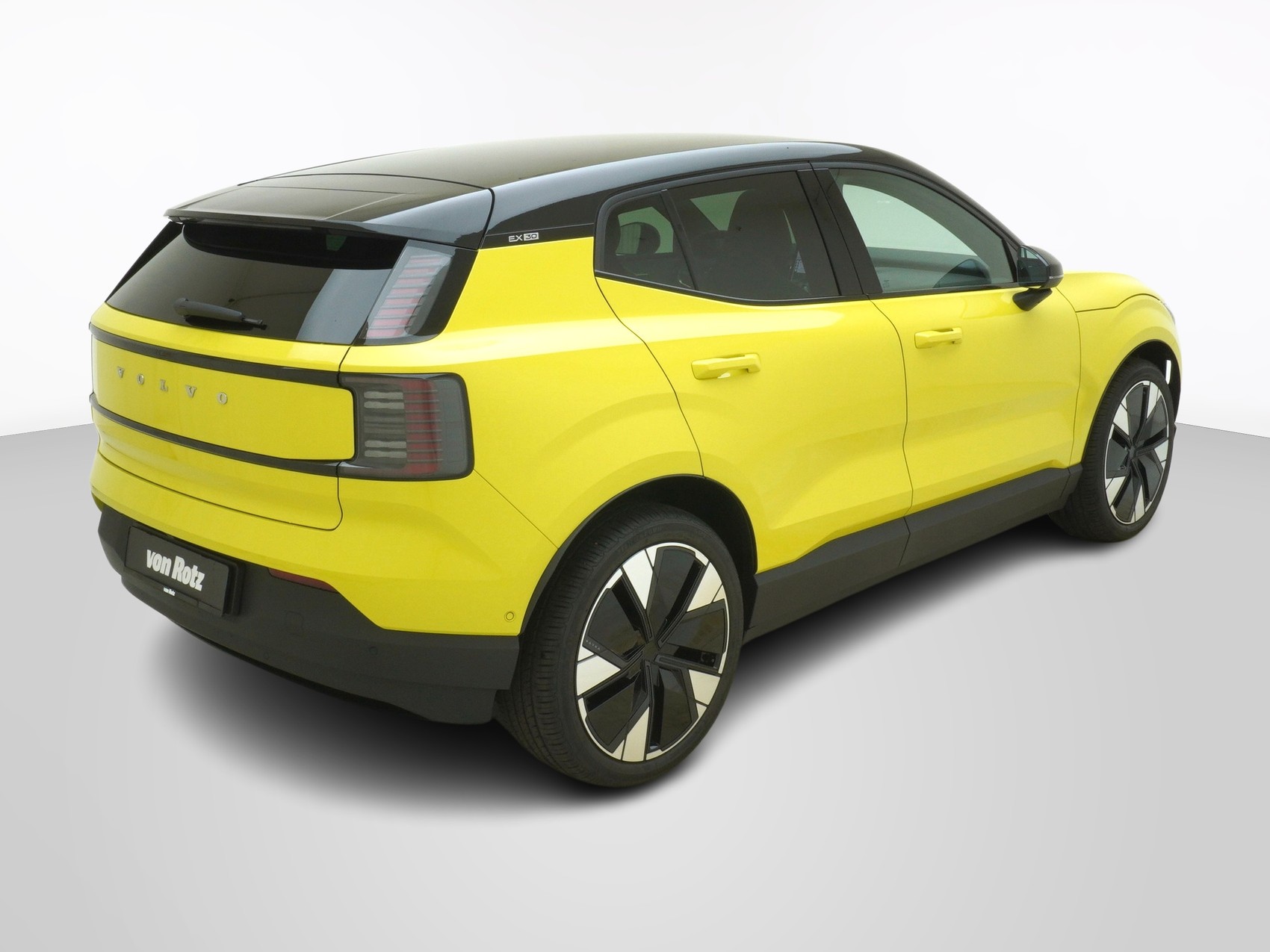 VOLVO EX 30 E60 Twin Ultra Performance AWD-image-4