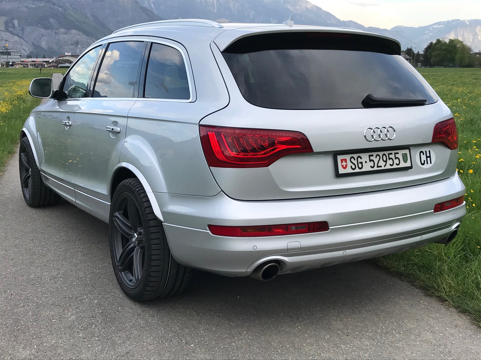 AUDI 4.2 V8 TDI quattro T-Tronic-image-2