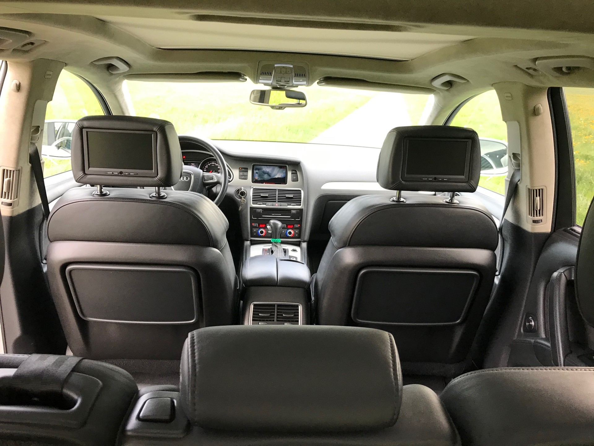 AUDI 4.2 V8 TDI quattro T-Tronic-image-4