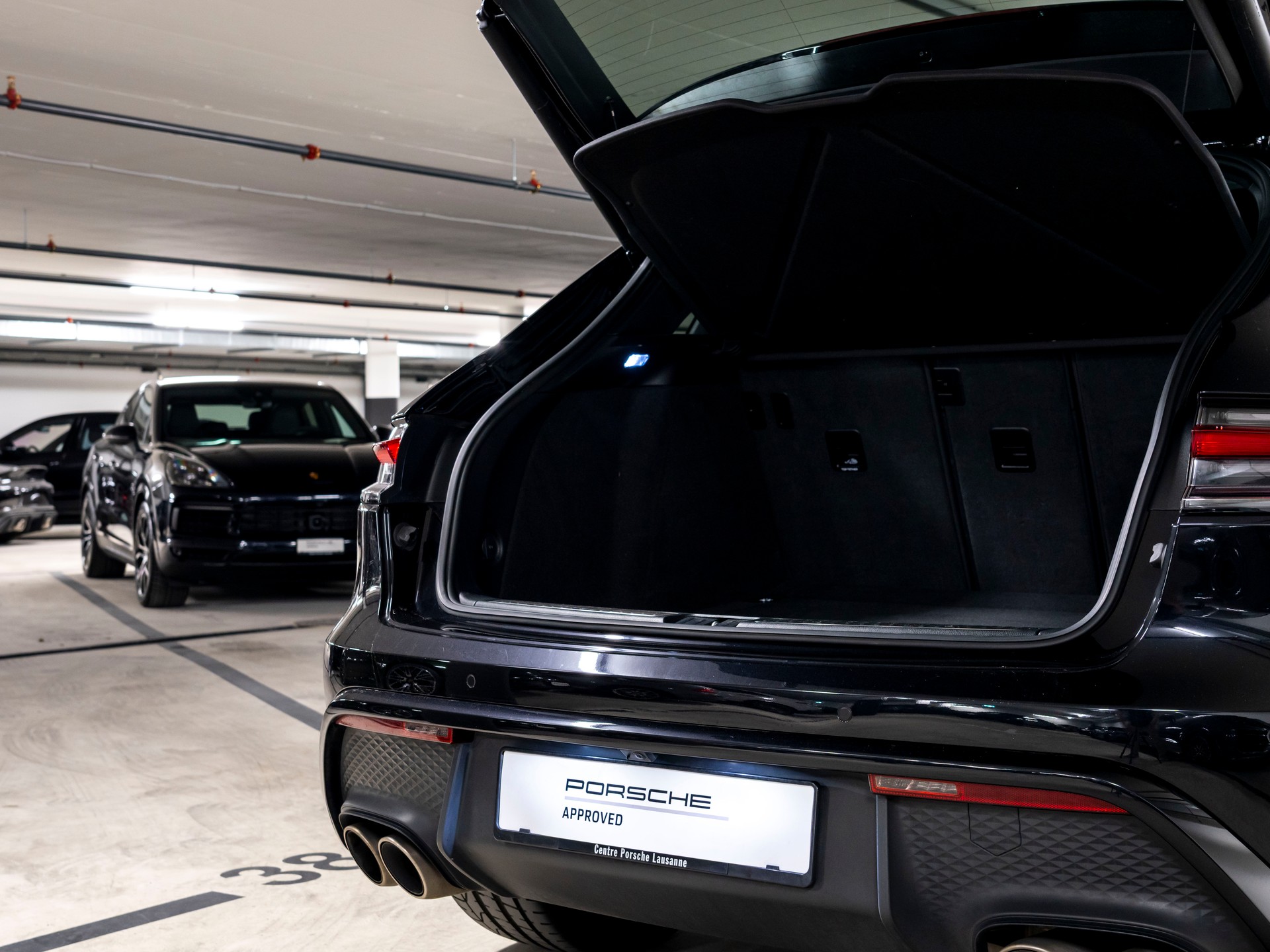 PORSCHE Macan S PDK-image-6