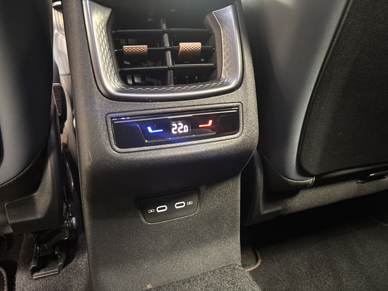 CUPRA Terramar 2.0 TSI DSG 4Drive VZ-image-13