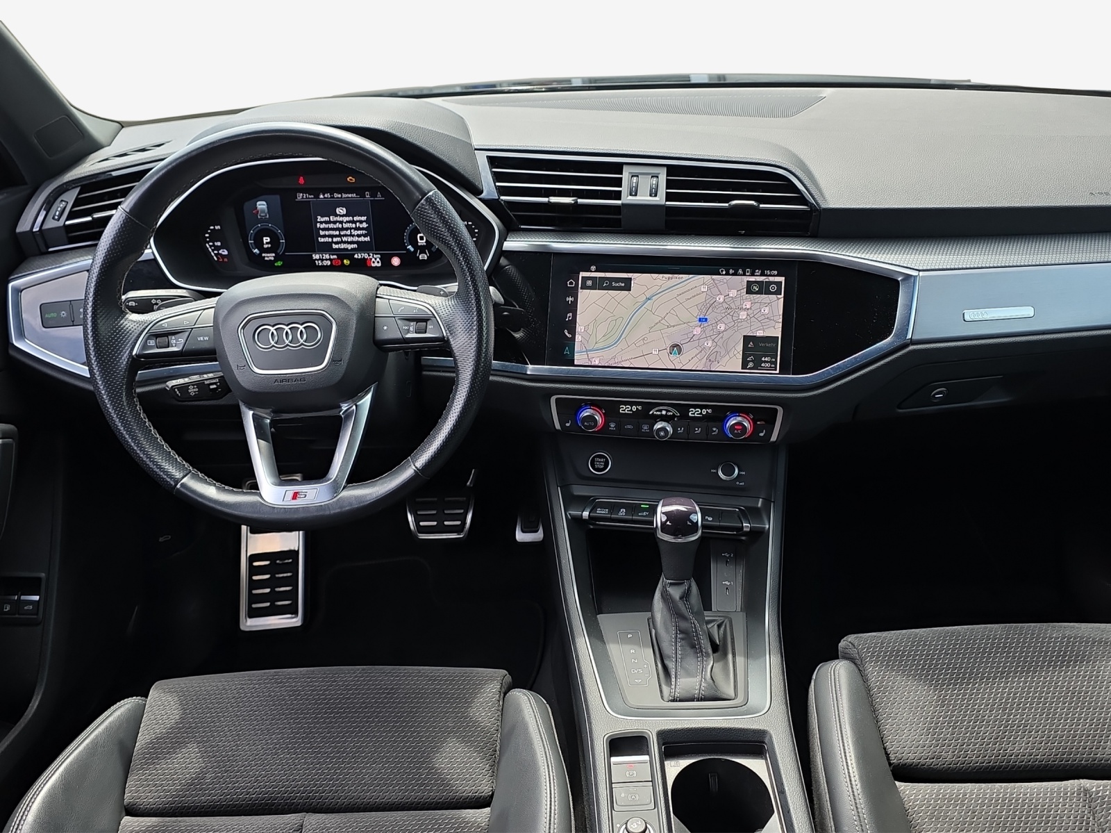 AUDI Q3 45 TFSI e S line Attraction S-tronic-image-9