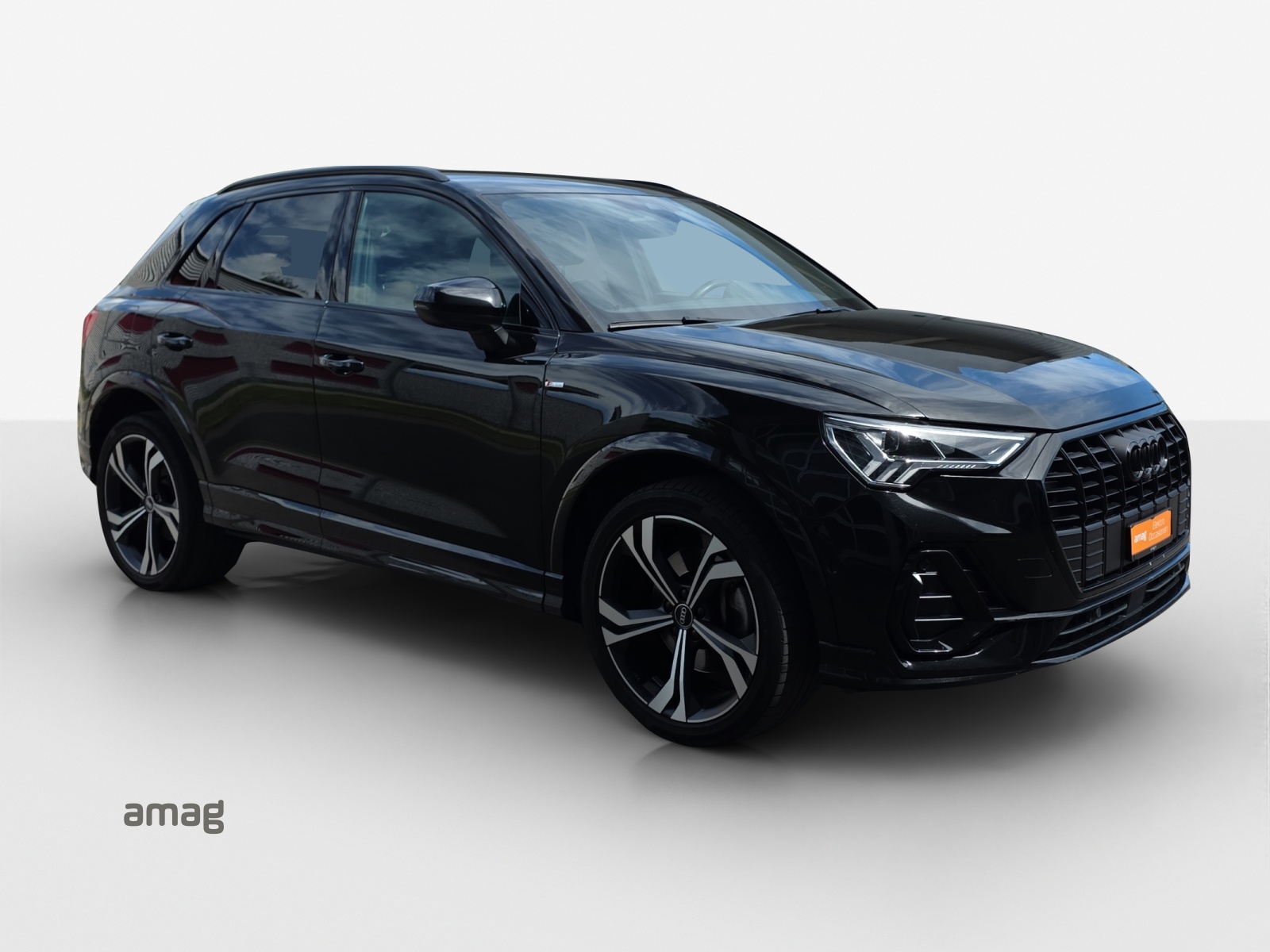 AUDI Q3 45 TFSI e S line Attraction S-tronic-image-6