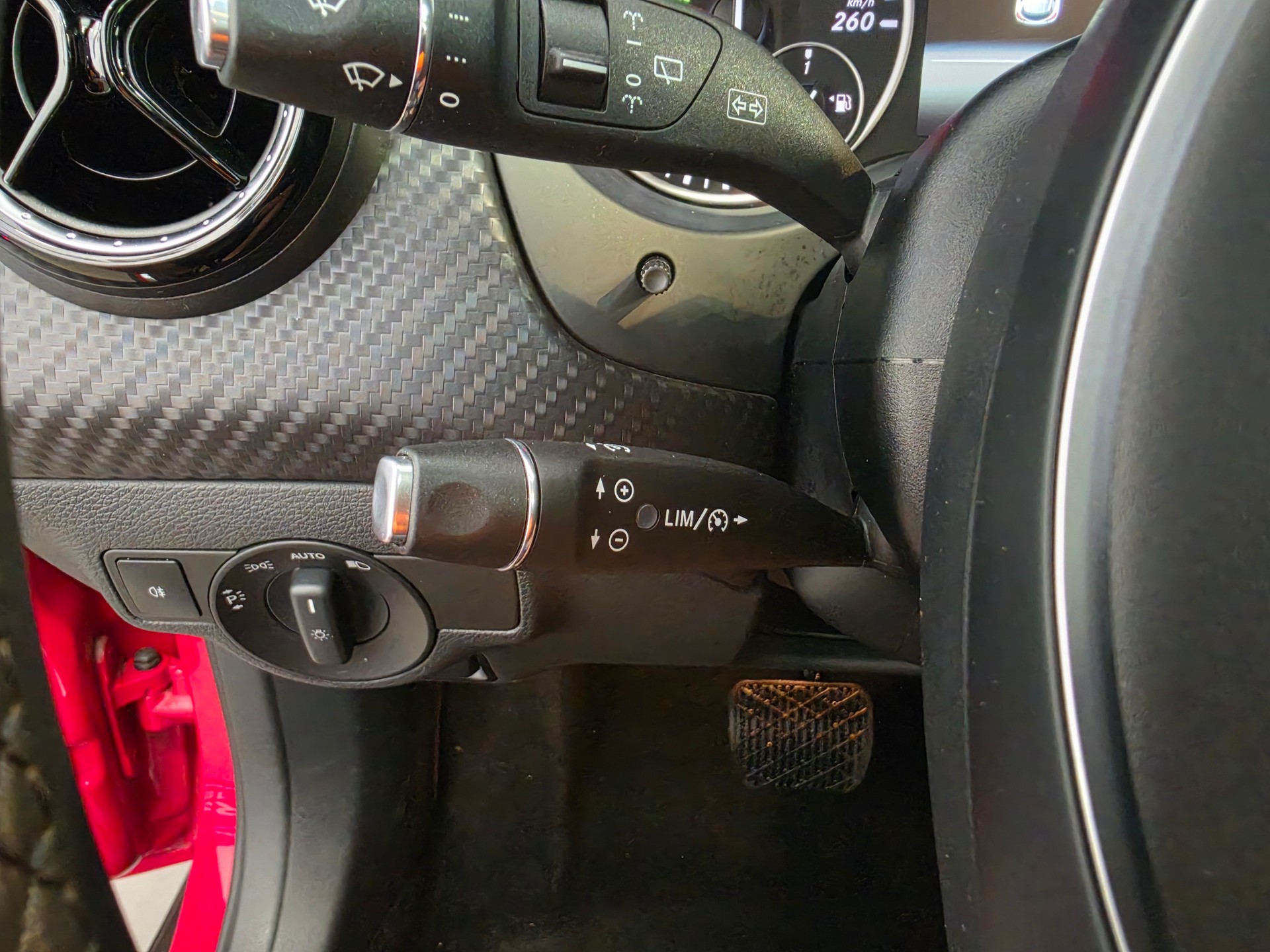MERCEDES-BENZ GLA 200 CDI Swiss Star Edition 4Matic 7G-DCT-image-12