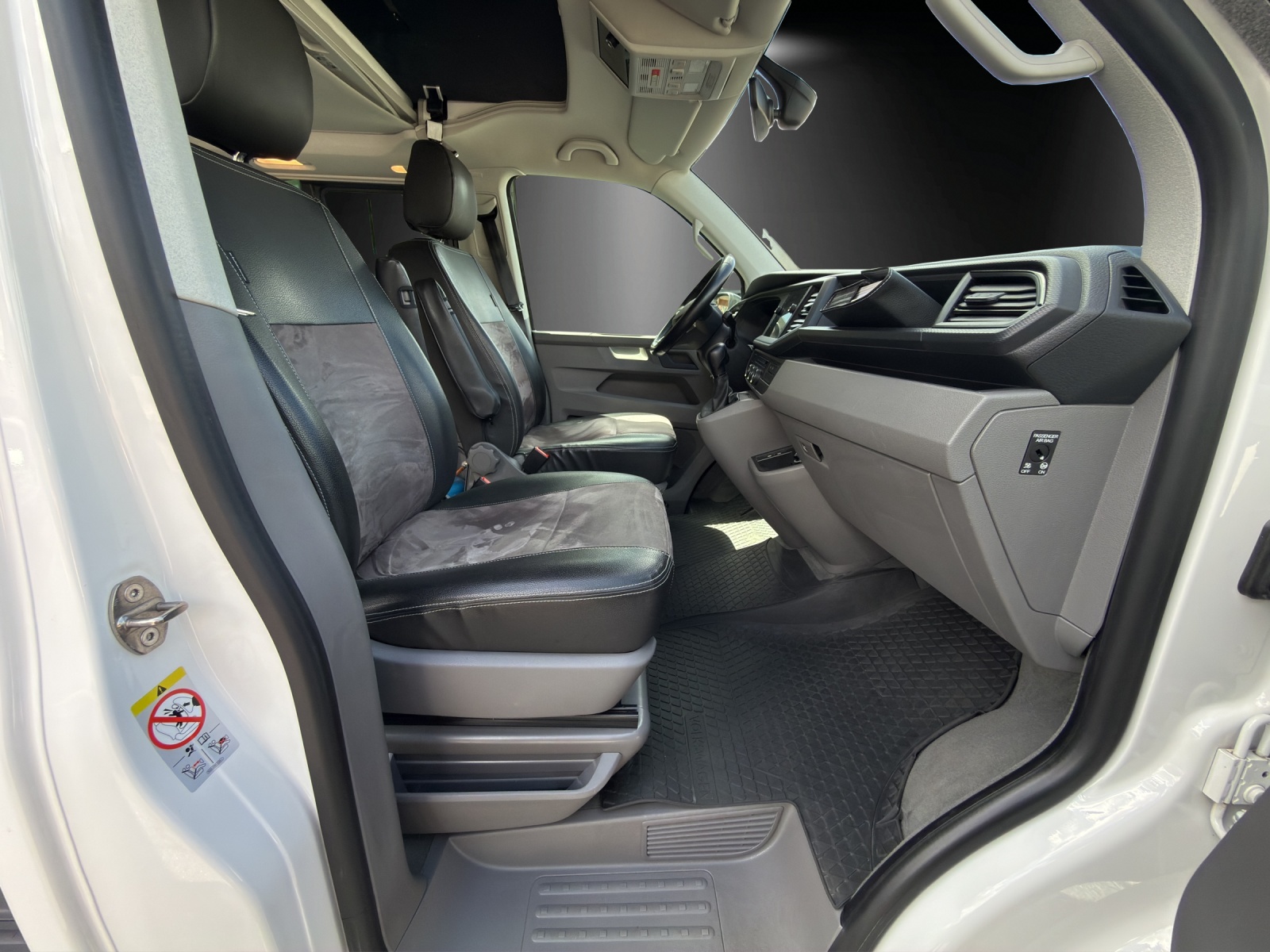 VW T6.1 California 2.0 TDI Beach Liberty Spirit 4Motion DSG-image-8