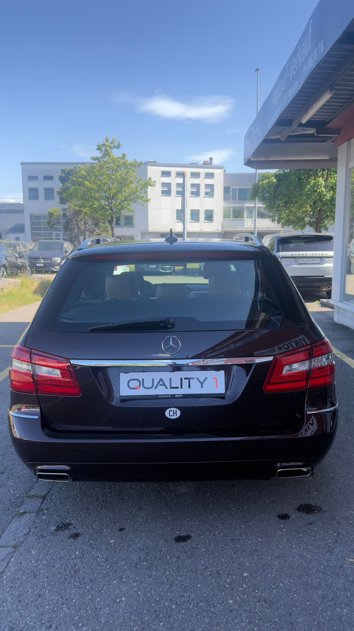 MERCEDES-BENZ E 300 CGI BlueEfficiency Avantgarde 7G-Tronic-image-3