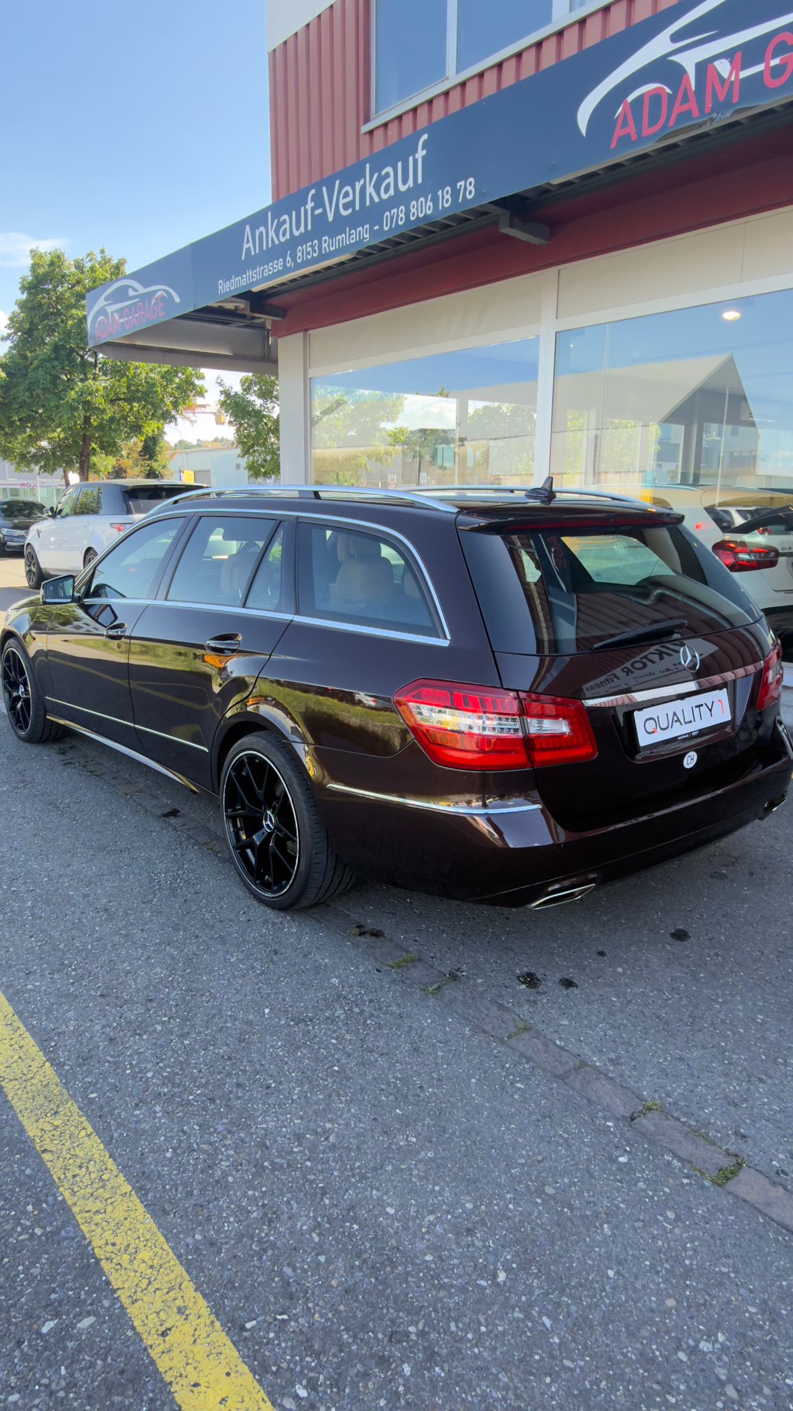 MERCEDES-BENZ E 300 CGI BlueEfficiency Avantgarde 7G-Tronic-image-5