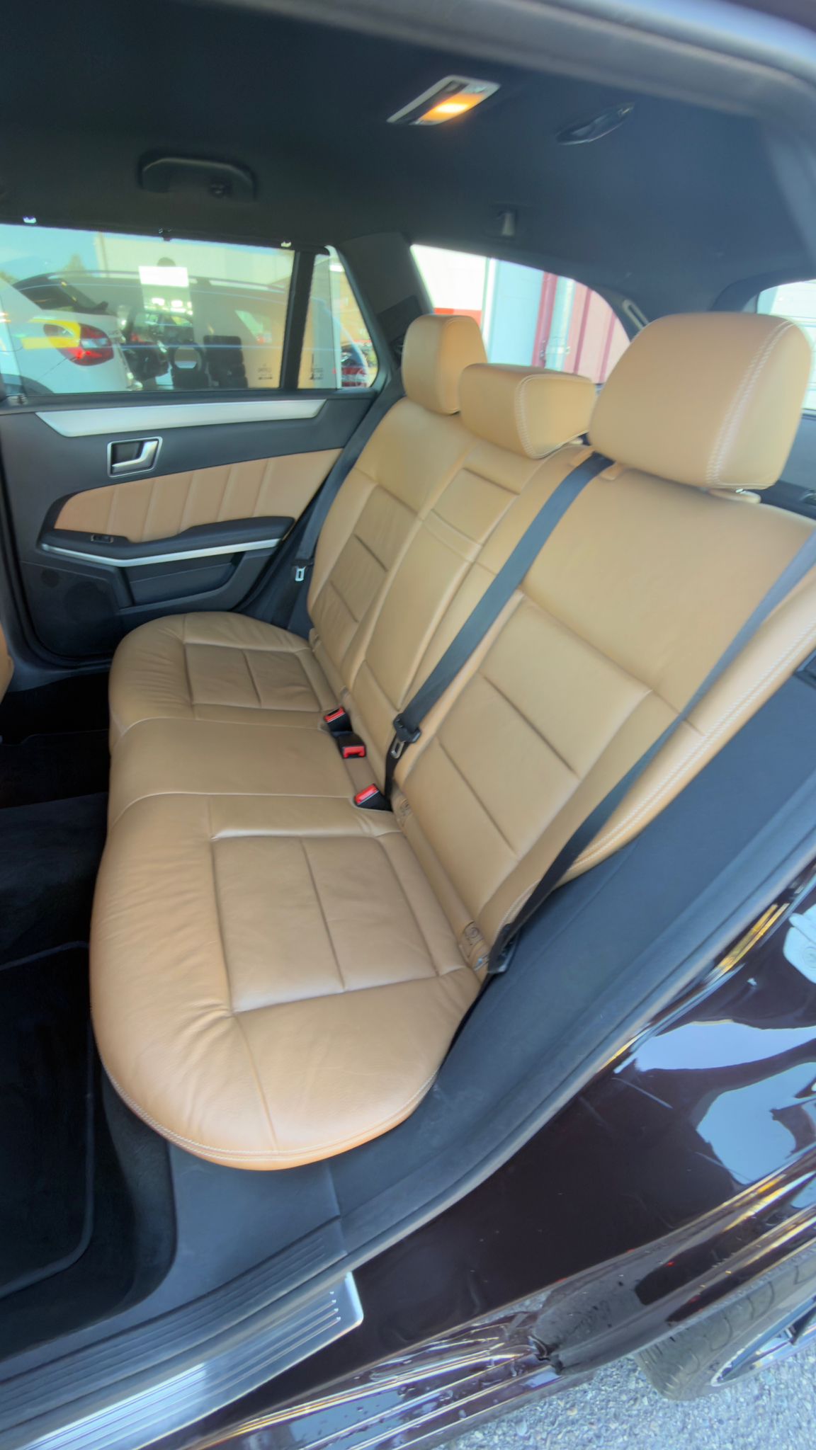 MERCEDES-BENZ E 300 CGI BlueEfficiency Avantgarde 7G-Tronic-image-8