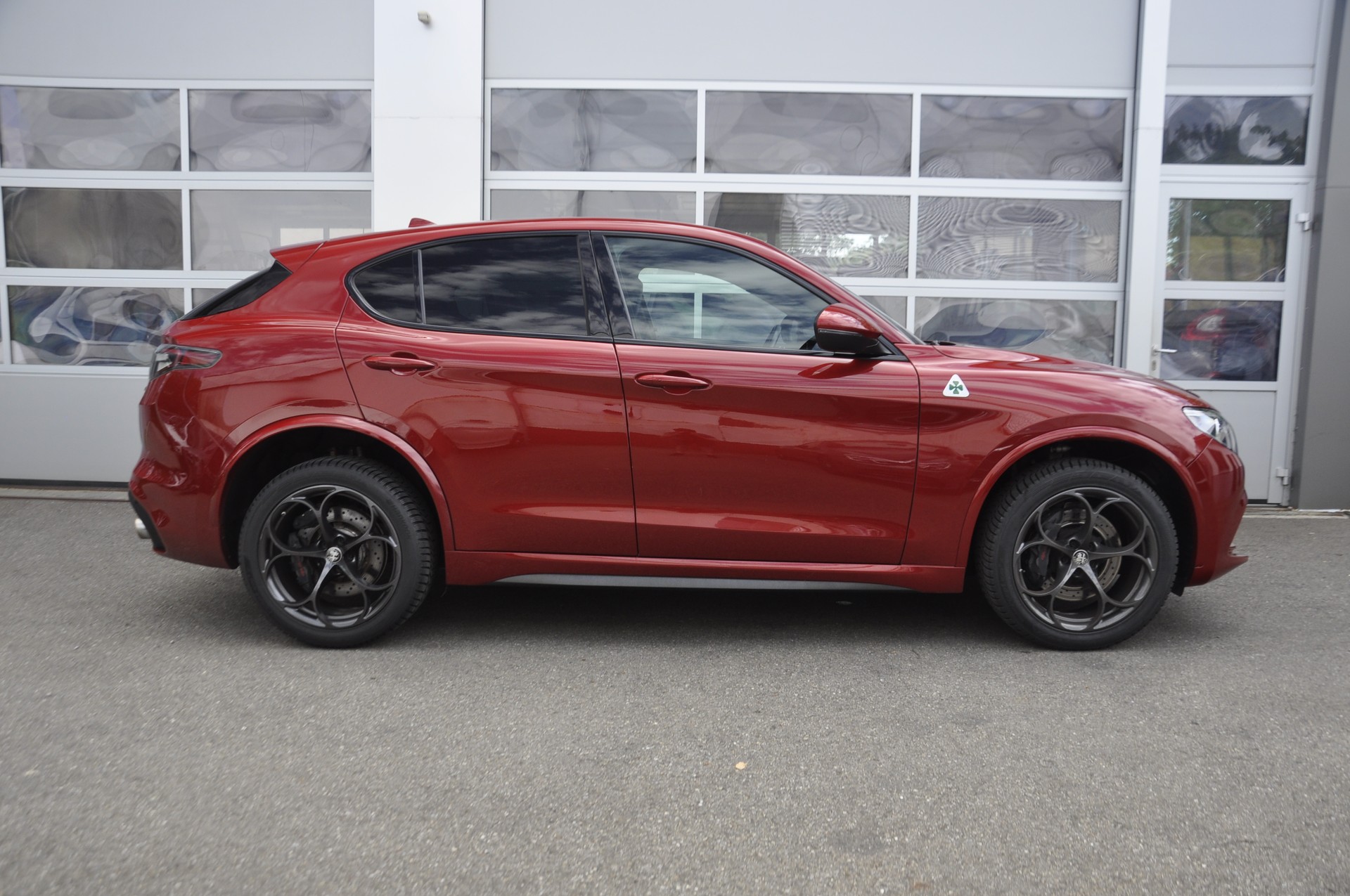 ALFA ROMEO Stelvio 2.9 V6 Quadrifoglio Q4 Automatic-image-1