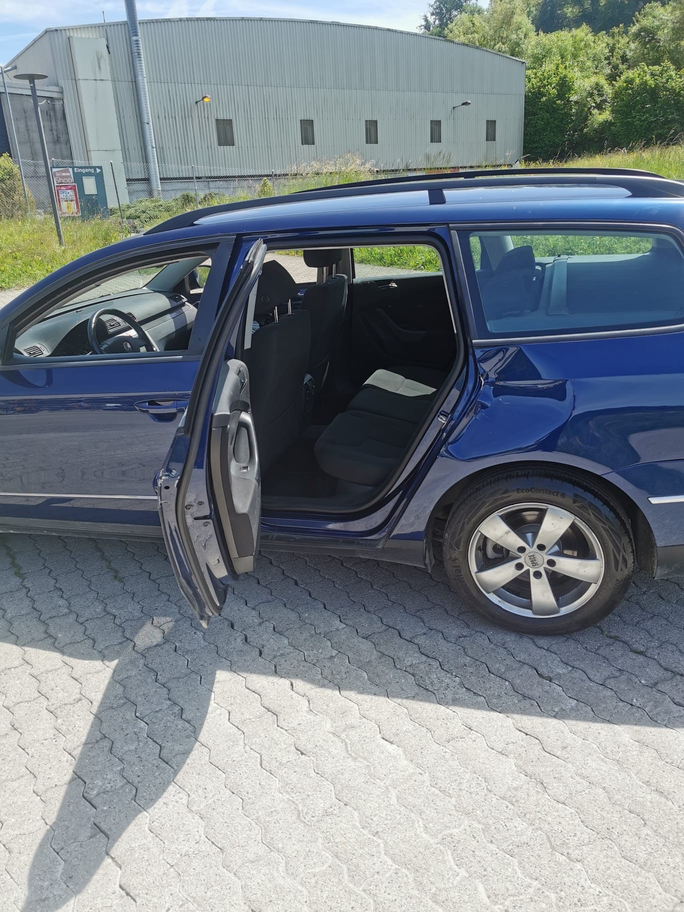 VW Passat Variant 2.0T FSI Comfortline-image-8