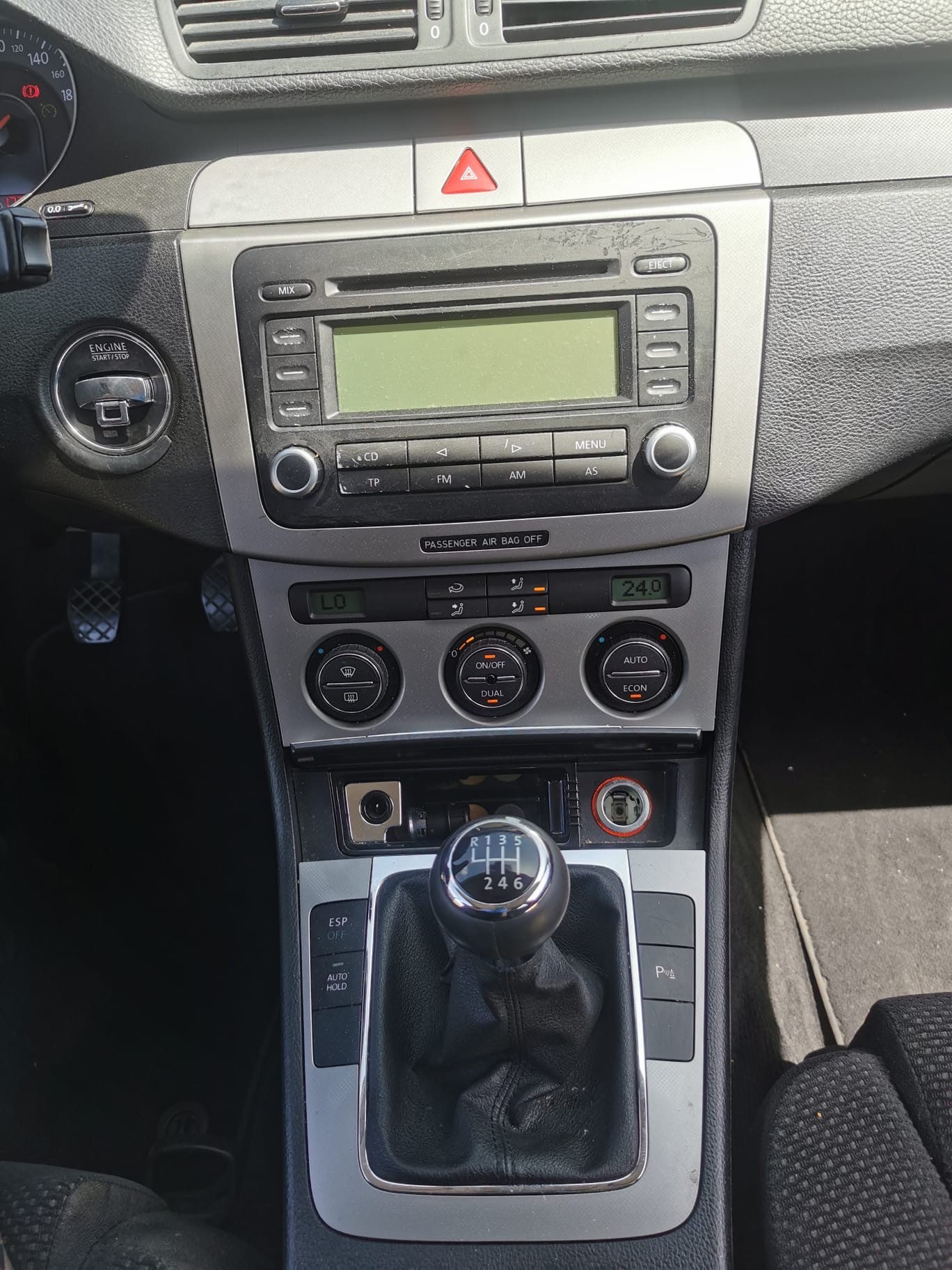 VW Passat Variant 2.0T FSI Comfortline-image-12