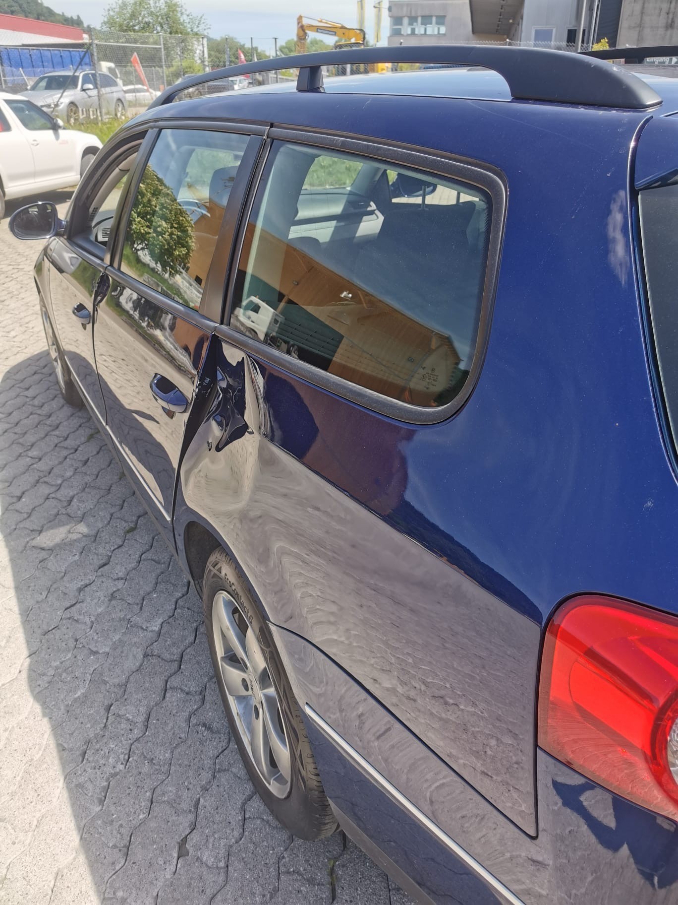 VW Passat Variant 2.0T FSI Comfortline-image-3