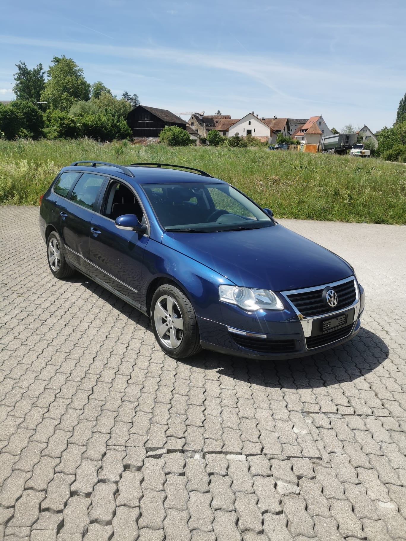 VW Passat Variant 2.0T FSI Comfortline-image-2