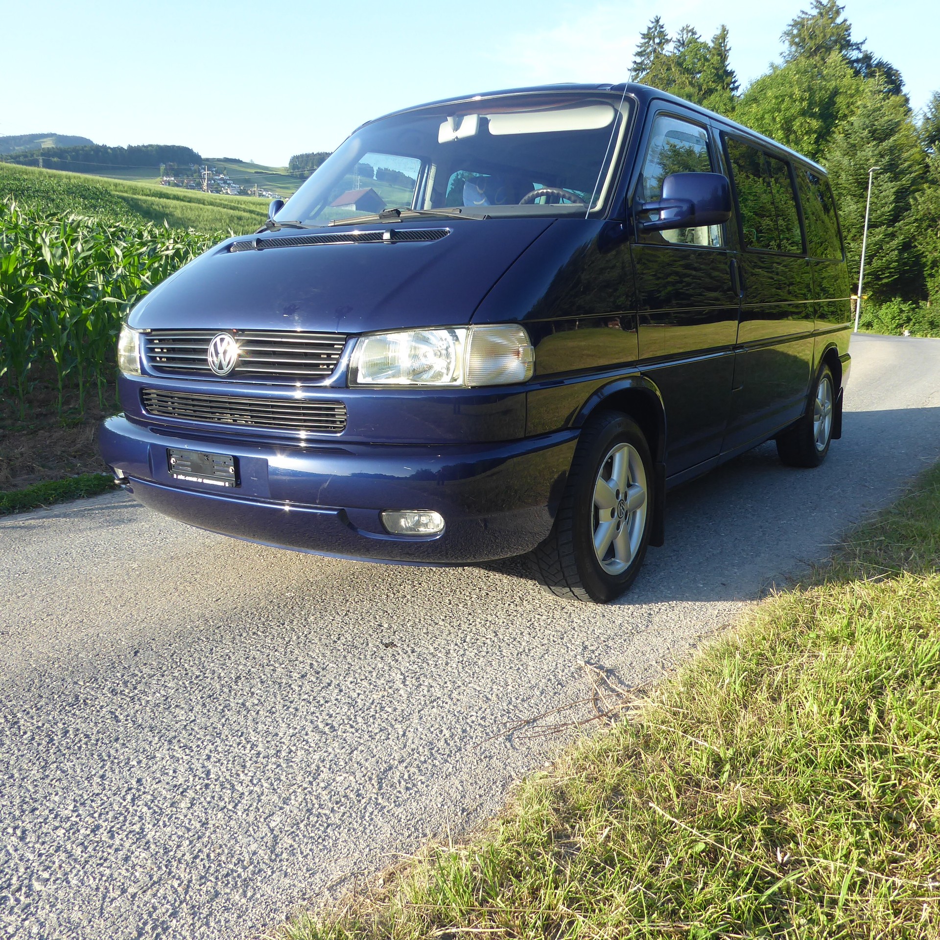 VW T4 Multivan 2.5TDI ABS-image-0