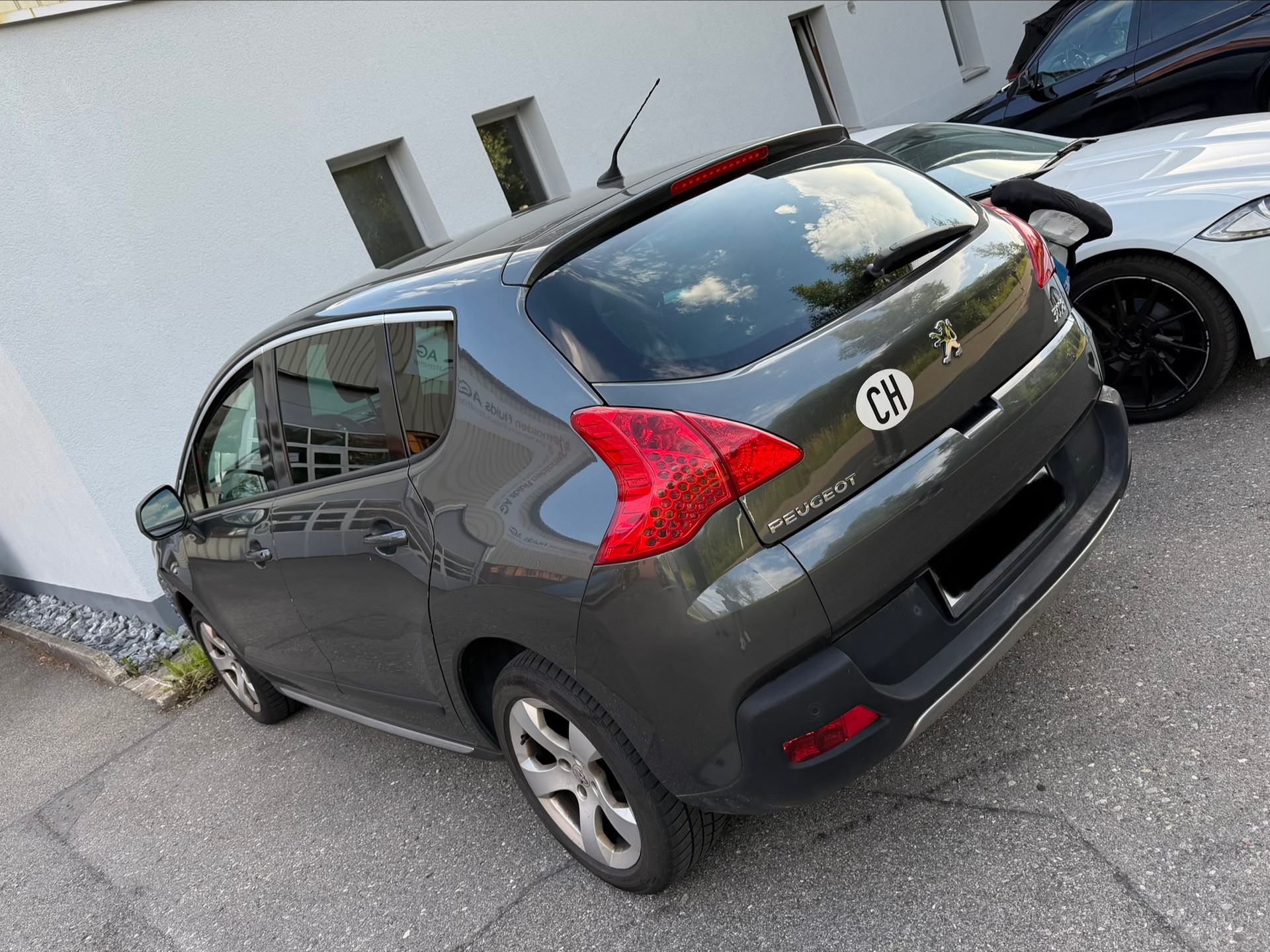 PEUGEOT 3008 2.0 HDI Allure Tiptronic *Top-Zustand*Automat*Servicegepflegt*-image-3