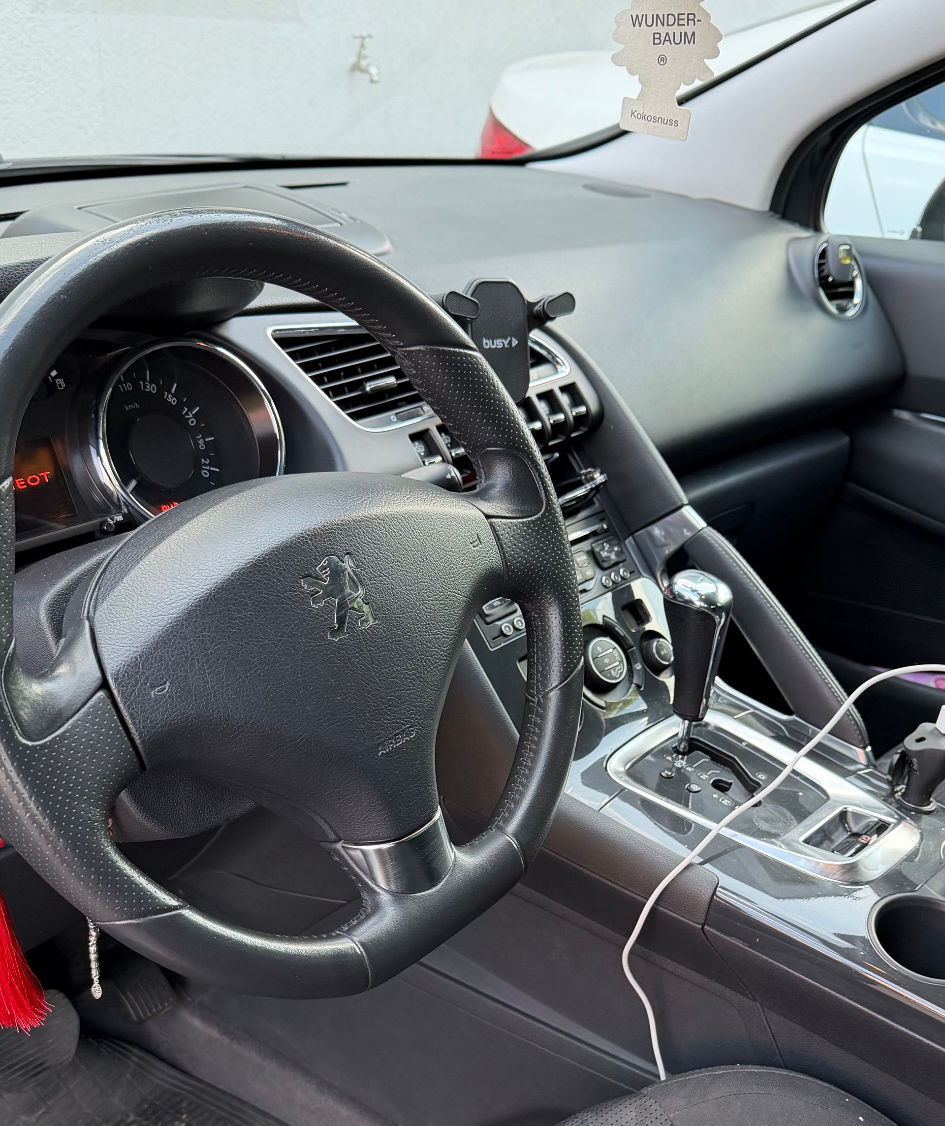 PEUGEOT 3008 2.0 HDI Allure Tiptronic *Top-Zustand*Automat*Servicegepflegt*-image-4