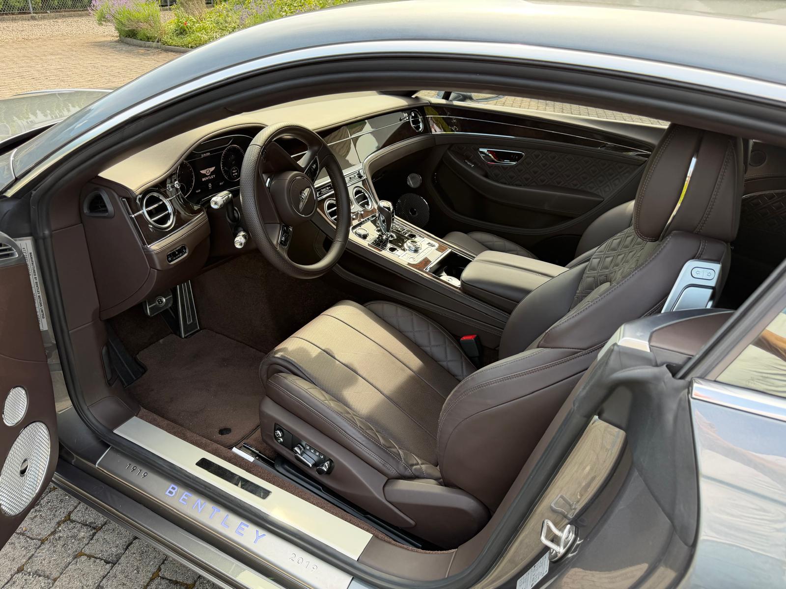 BENTLEY Continental GT 6.0 W12-image-10