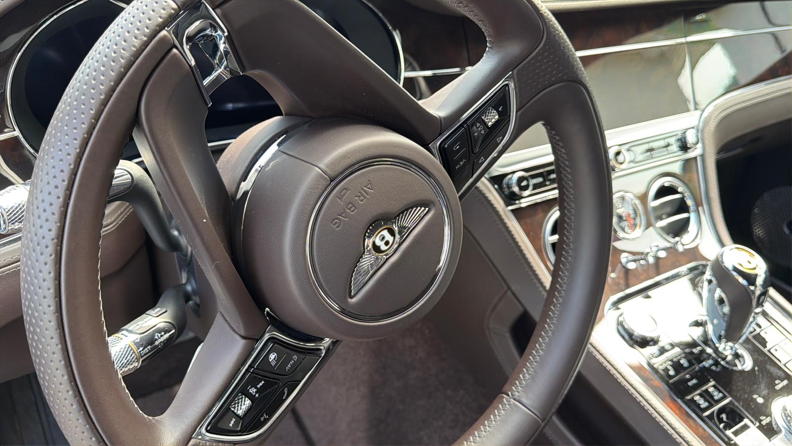 BENTLEY Continental GT 6.0 W12-image-11