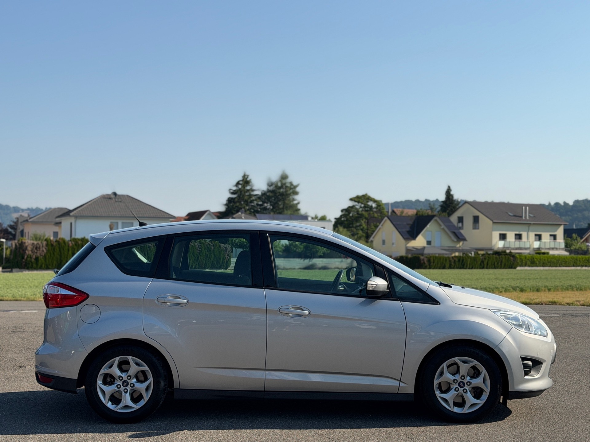 FORD C-Max 2.0 TDCi Titanium PowerShift-image-10