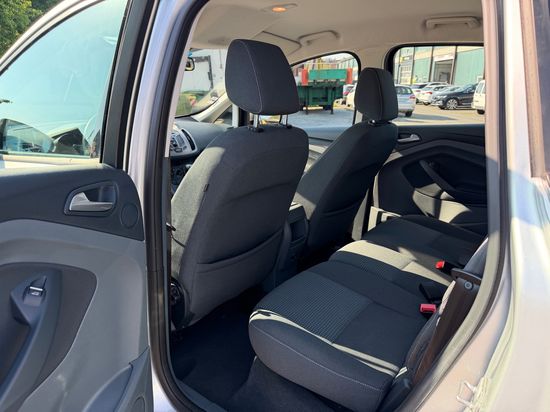 FORD C-Max 2.0 TDCi Titanium PowerShift-image-7