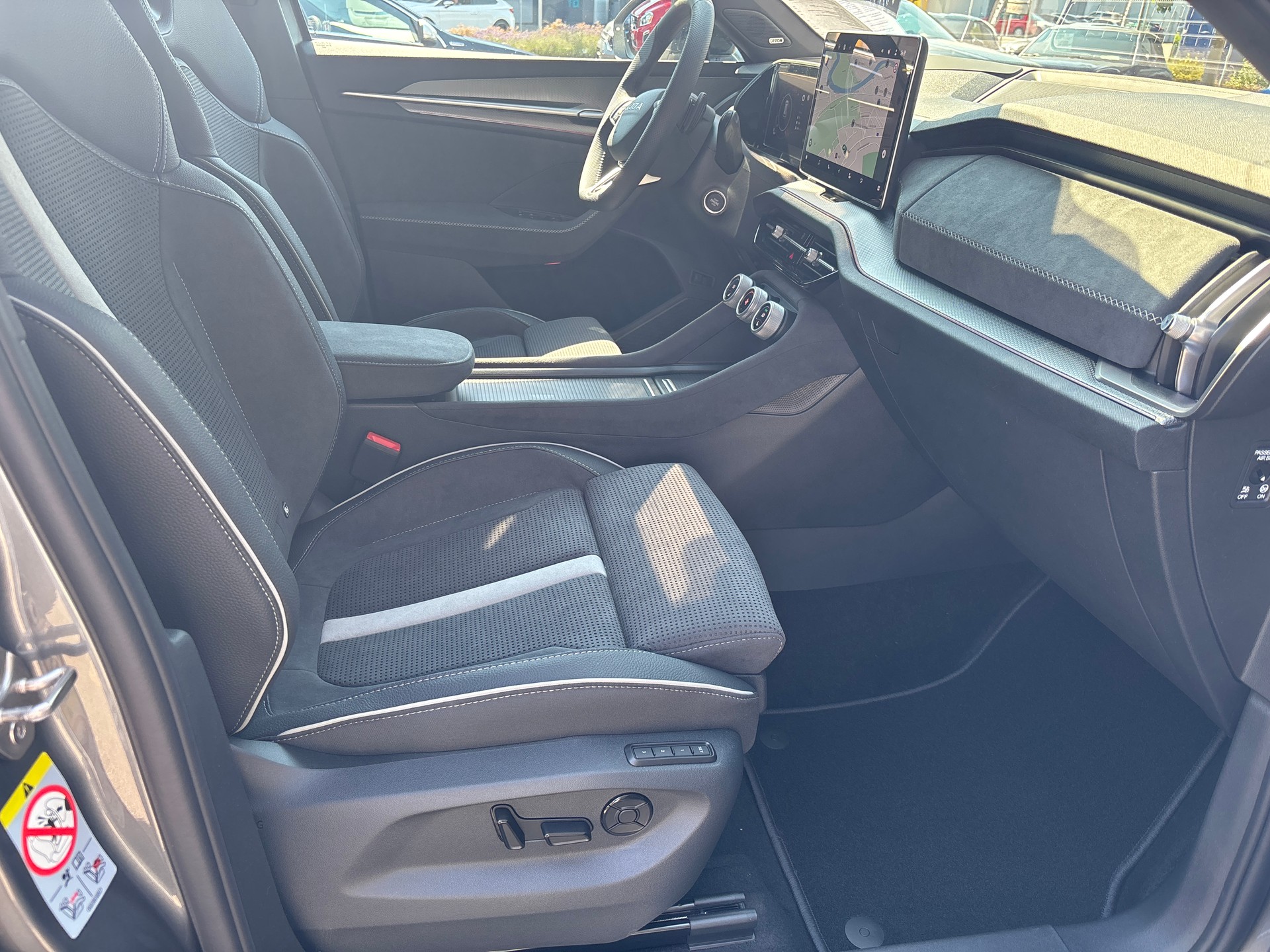 SKODA Kodiaq 2.0 TSI Sportline 4x4-image-14