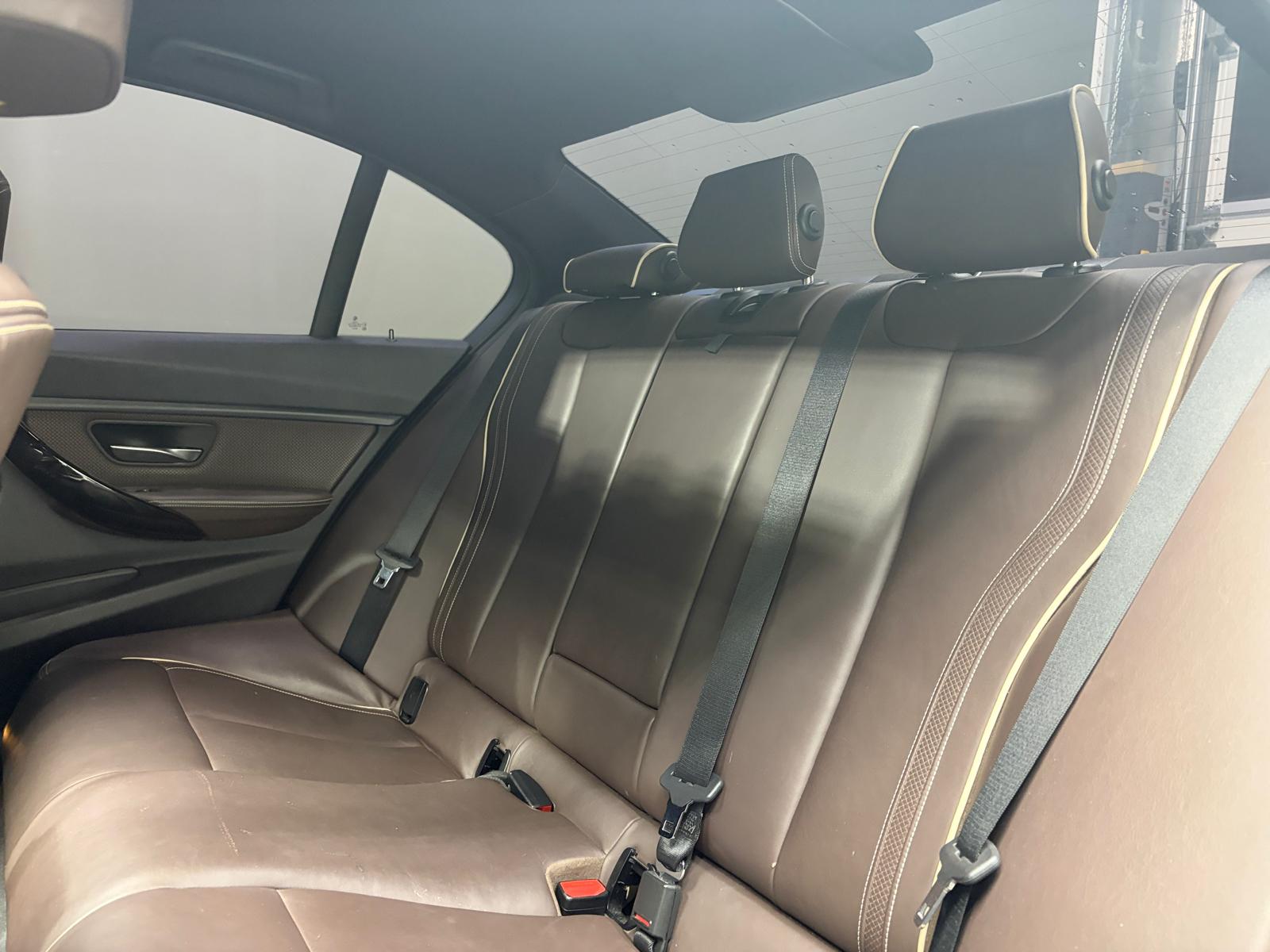 BMW 335i xDrive Sport Line Steptronic-image-11