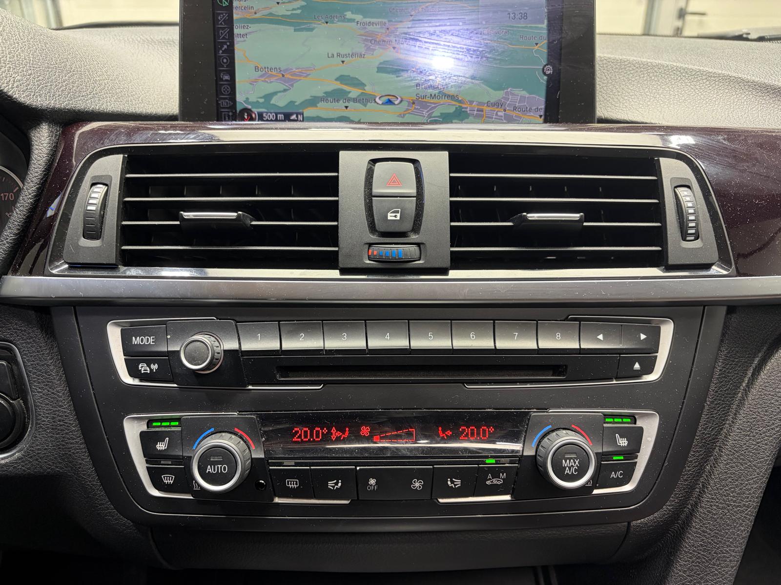 BMW 335i xDrive Sport Line Steptronic-image-23