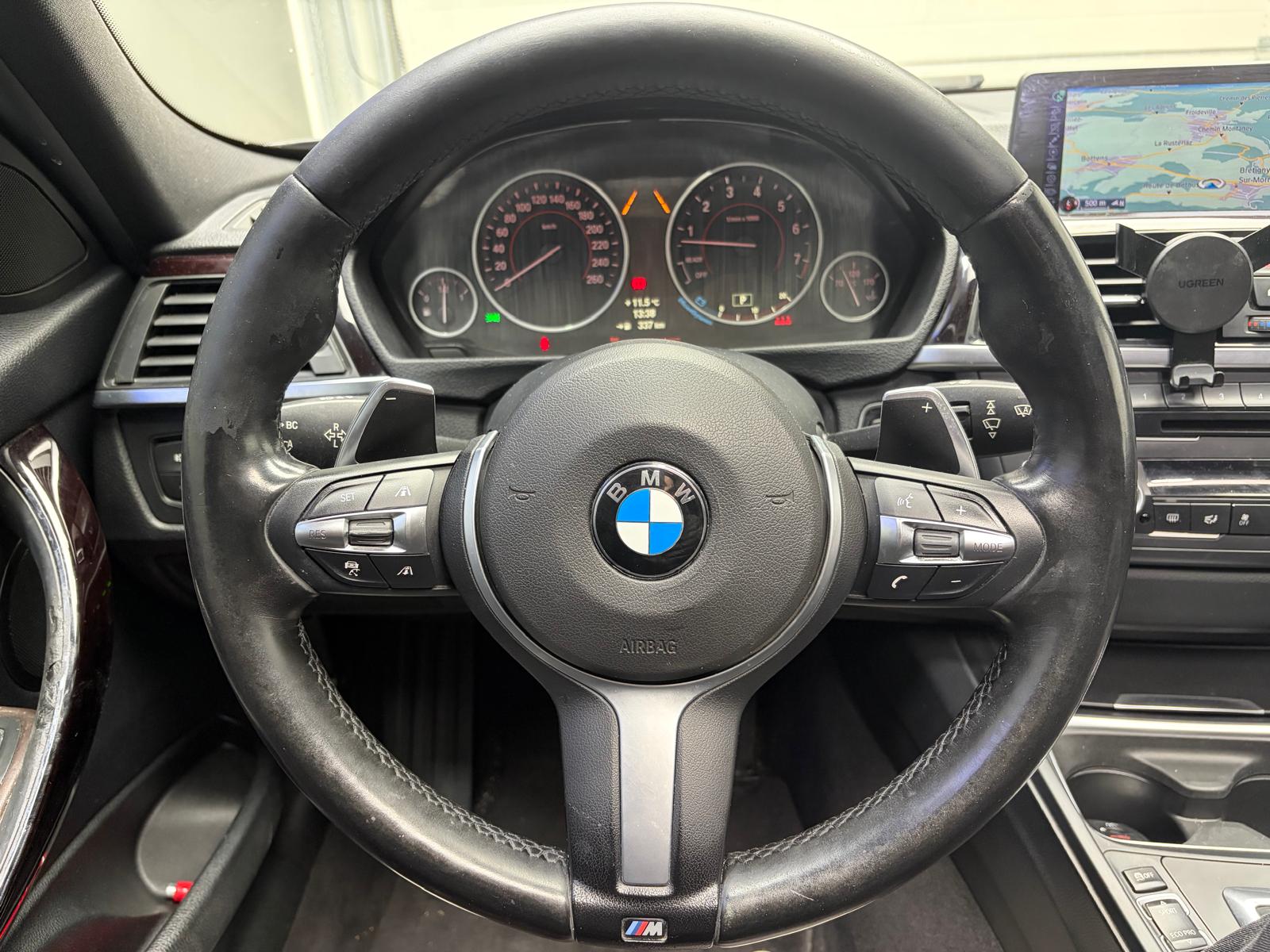 BMW 335i xDrive Sport Line Steptronic-image-15