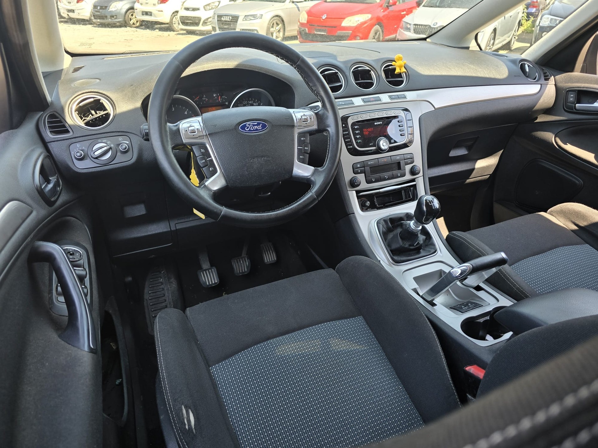 FORD S-Max 2.0 TDCi Titanium-image-12