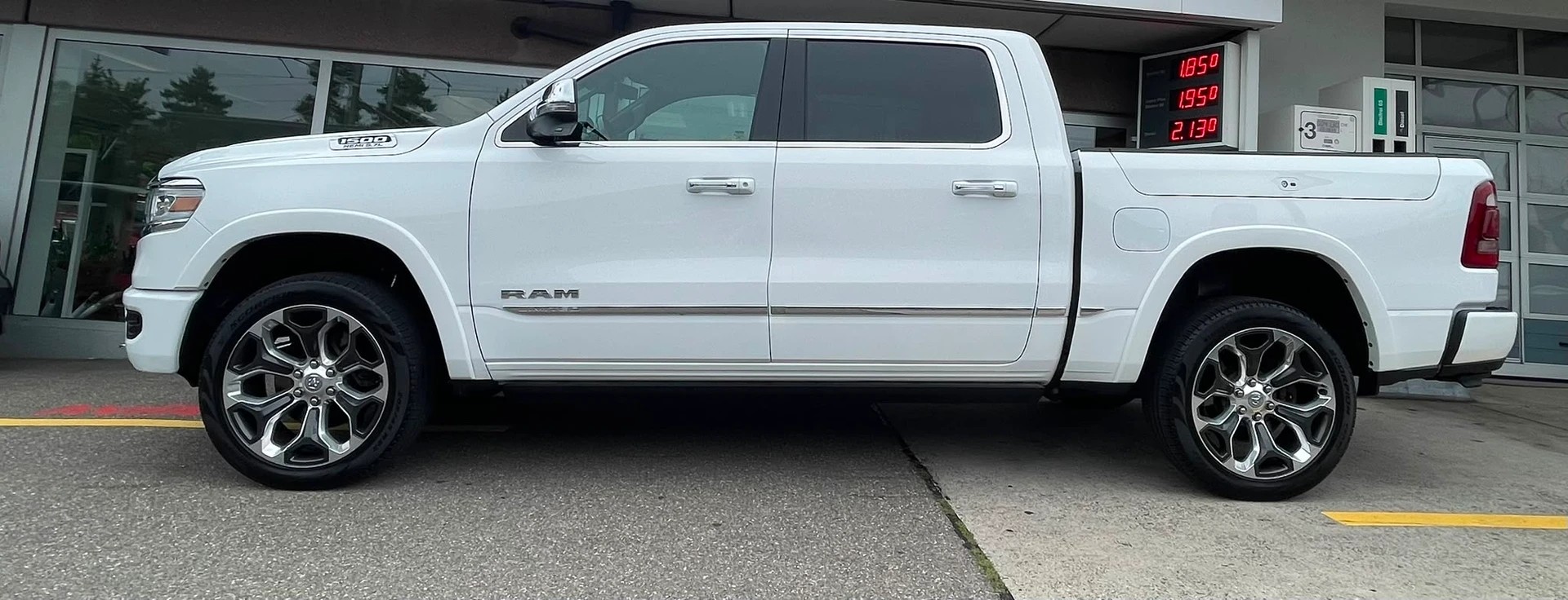 DODGE RAM 1500 Limited Facelift 5.7 HEMI V8 MDS VVT | 3.5 t Anhängelast | Vollausstattung-image-0