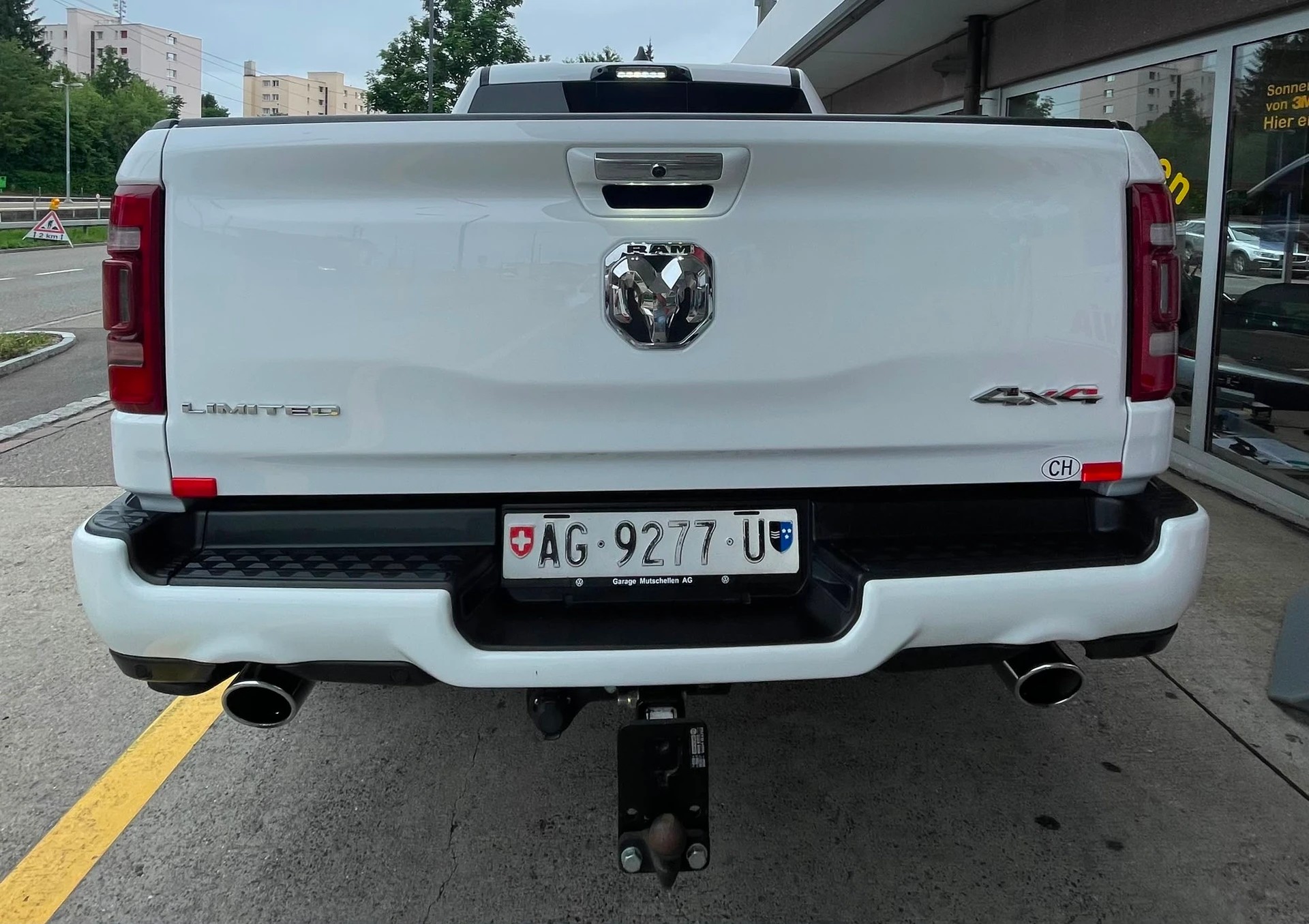 DODGE RAM 1500 Limited Facelift 5.7 HEMI V8 MDS VVT | 3.5 t Anhängelast | Vollausstattung-image-3