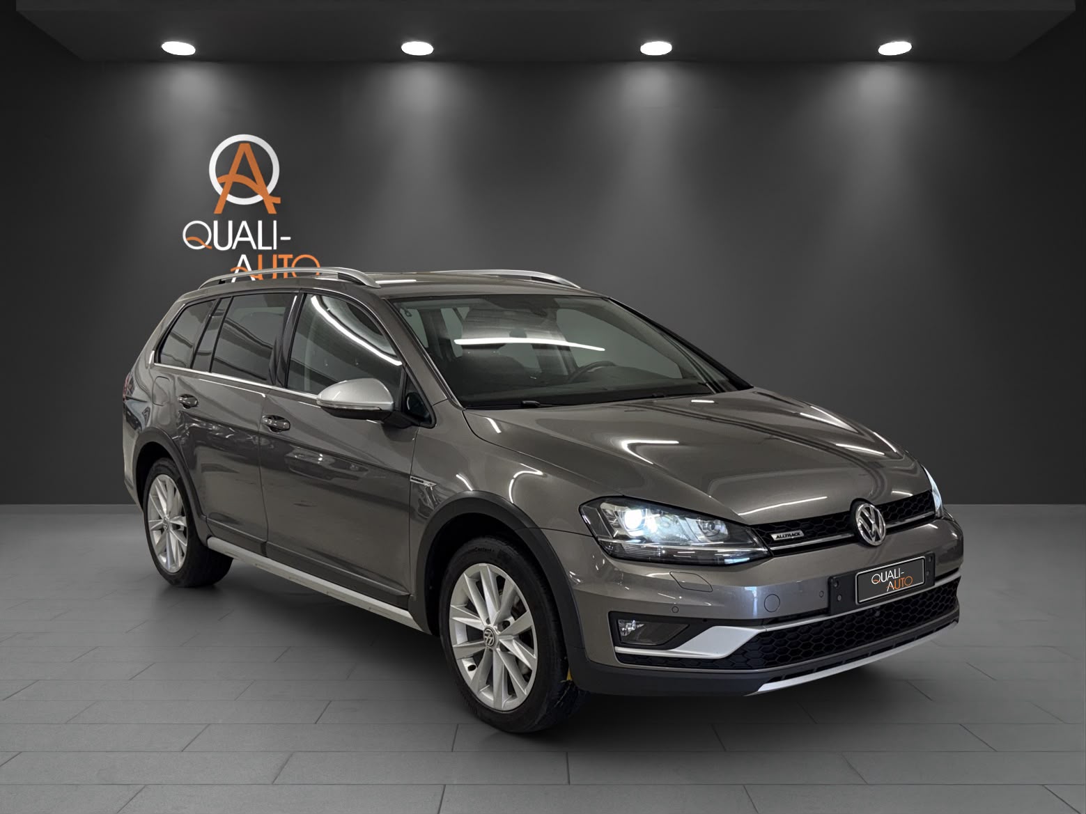 VW Golf 1.6 TDI Alltrack 4Motion-image-0