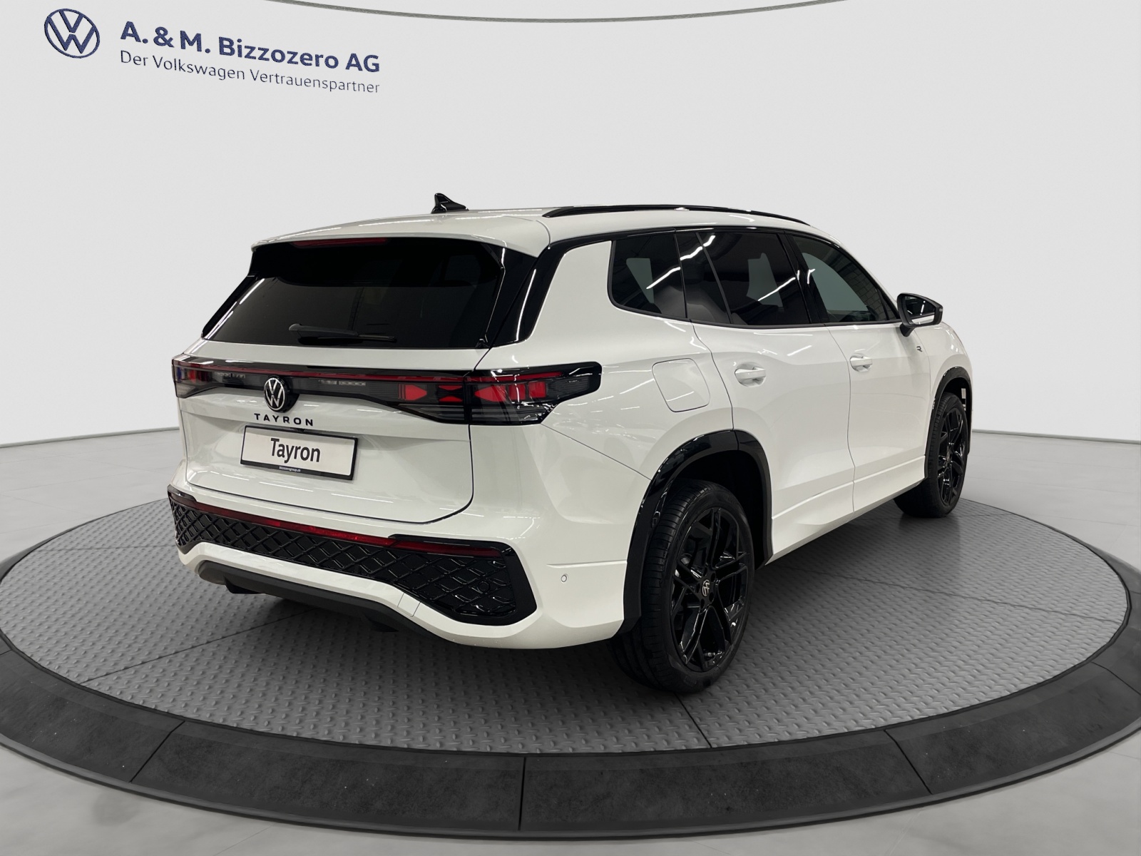 VW Tayron 2.0 TSI R-Line United DSG 4Motion-image-4