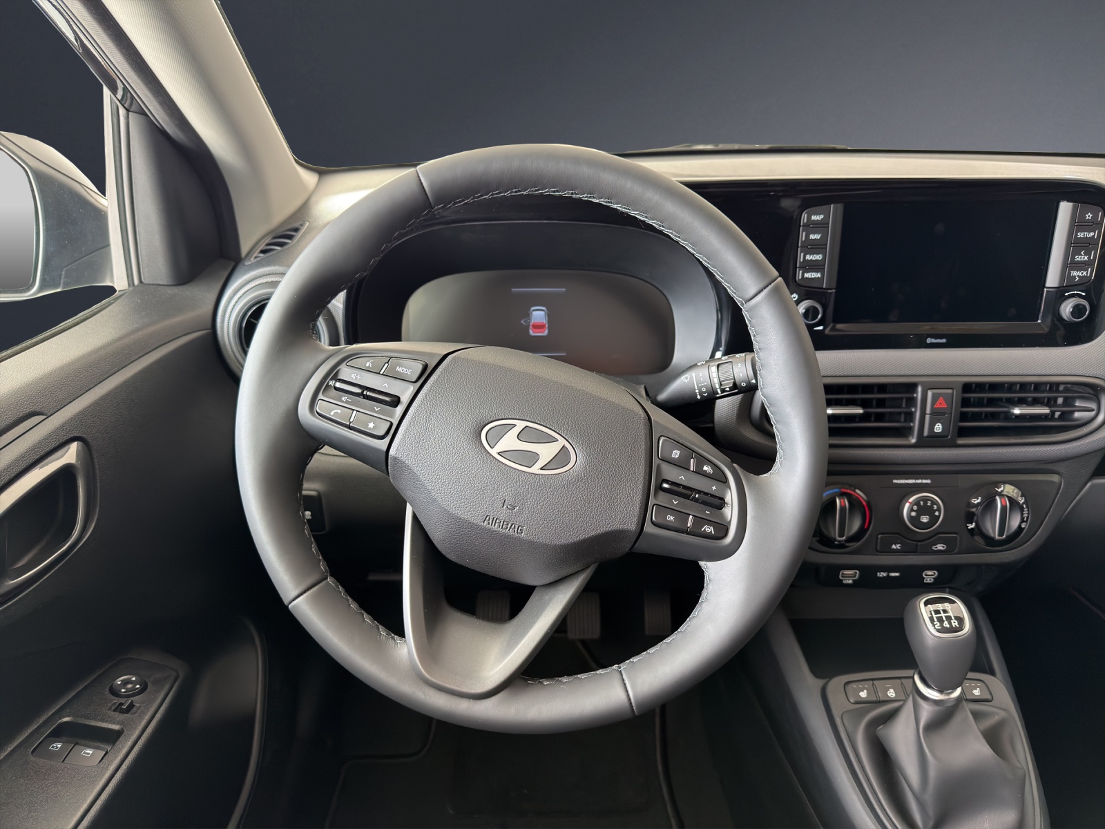 HYUNDAI i10 1.2 Amplia-image-10