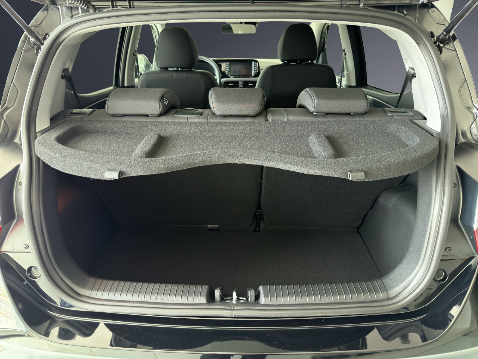 HYUNDAI i10 1.2 Amplia-image-14