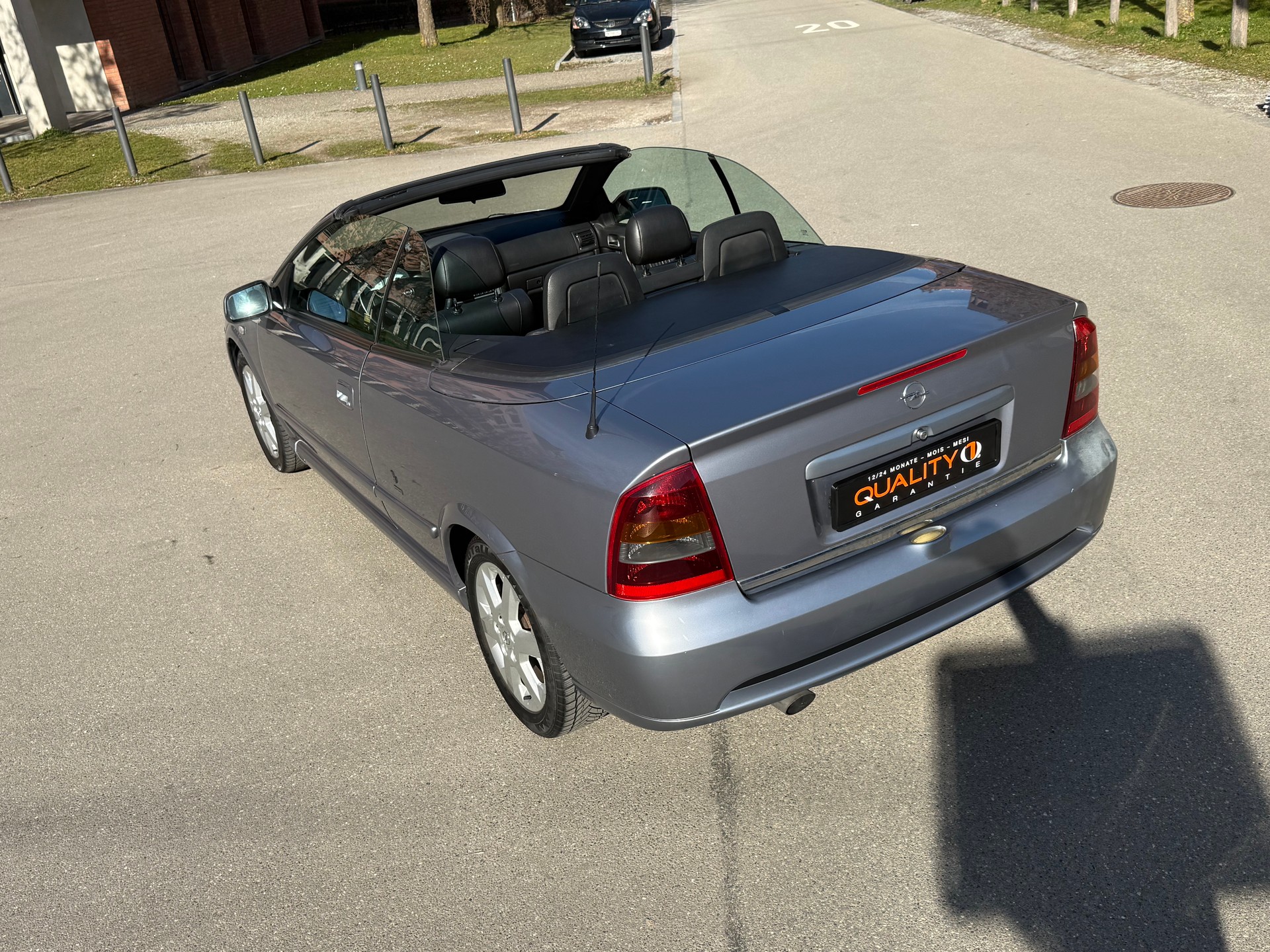 OPEL Astra Cabriolet 2.2i 16V Linea Rossa-image-12