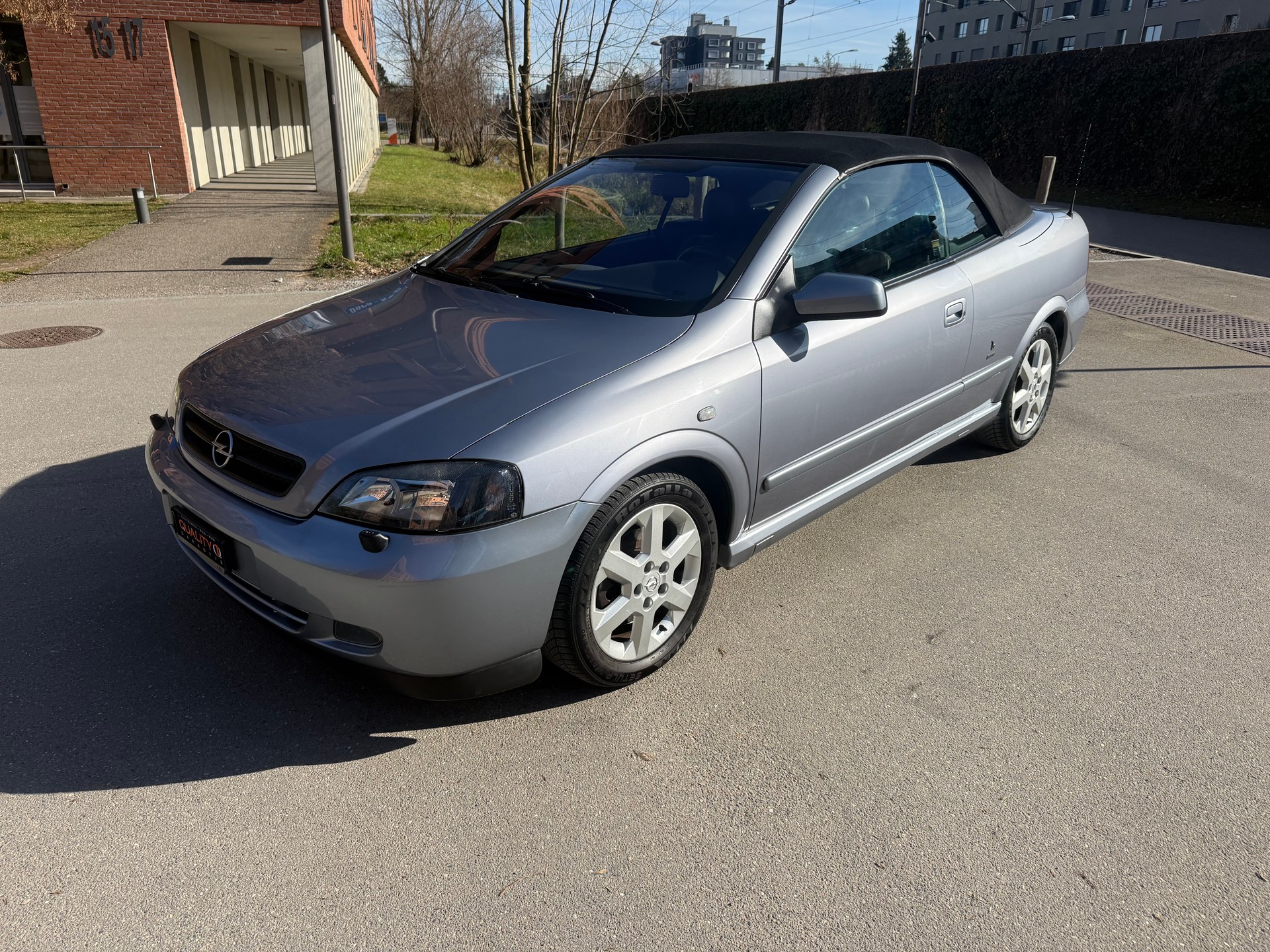 OPEL Astra Cabriolet 2.2i 16V Linea Rossa-image-0