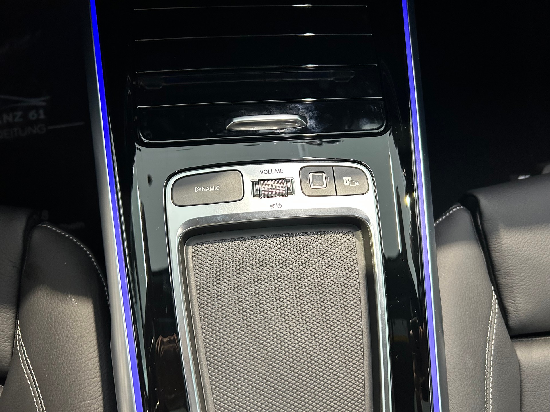 MERCEDES-BENZ GLB 220 d 4Matic 8G-Tronic-image-17