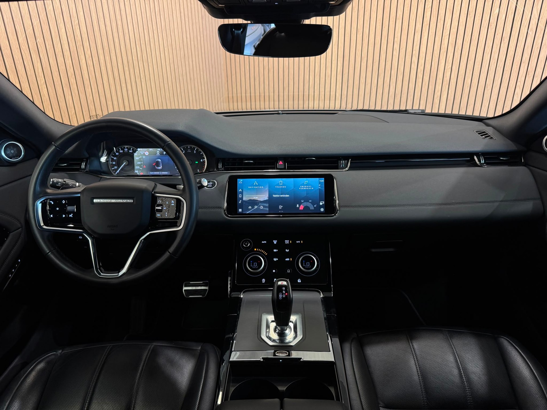 LAND ROVER Range Rover Evoque R-Dynamic D 200 MHEV S AT9-image-11